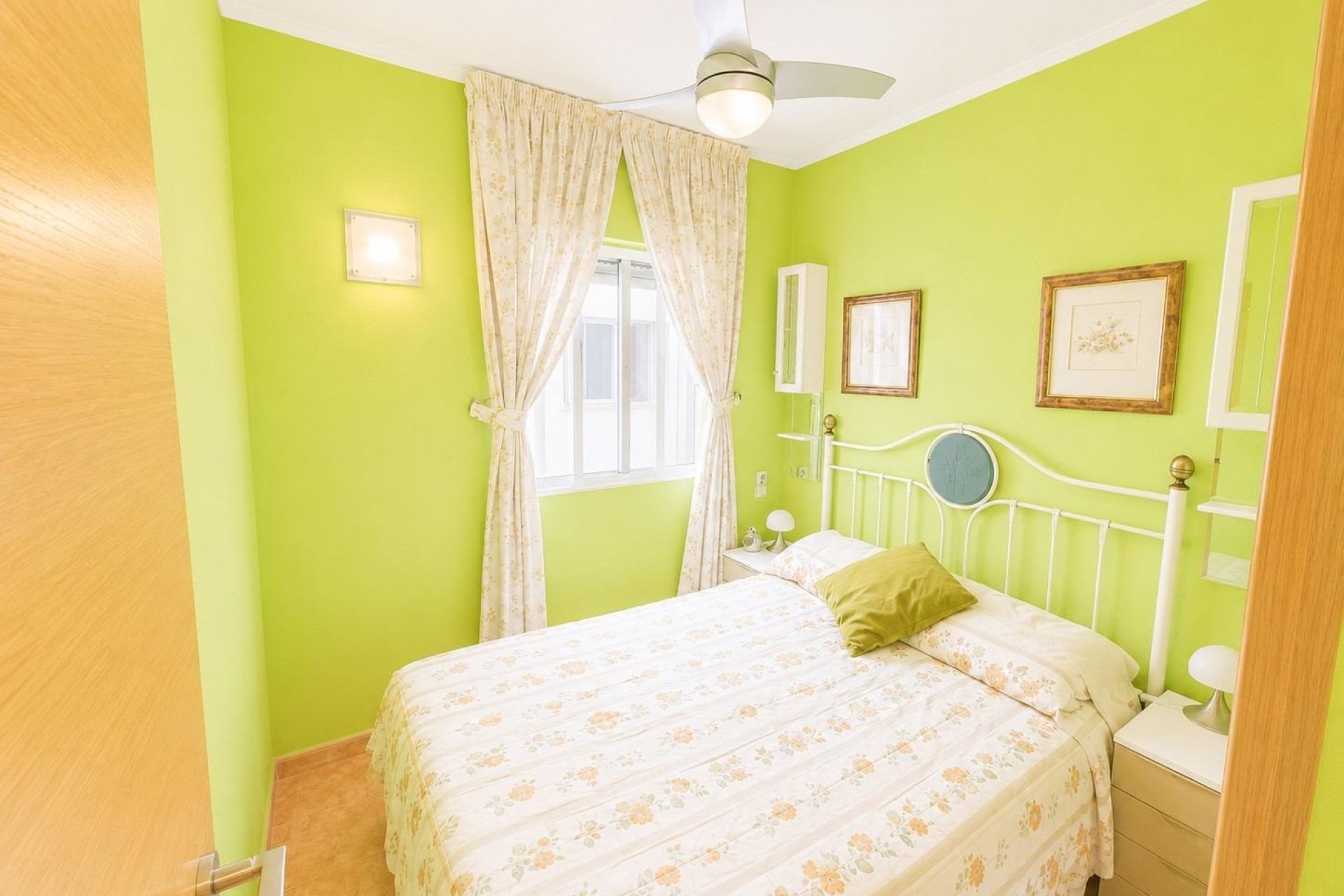 Resale - Apartment / flat - Torrevieja - Estacion de autobuses