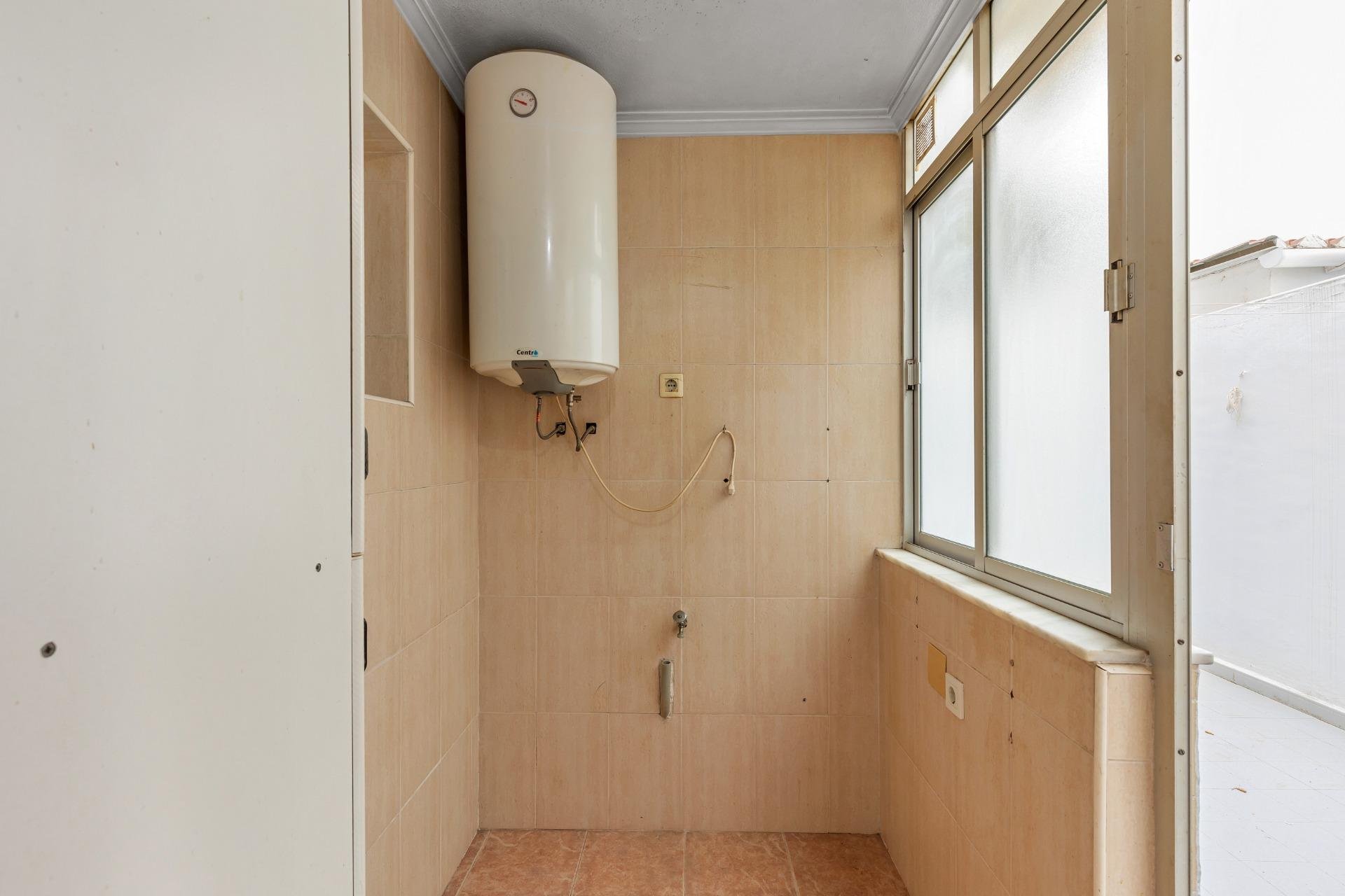 Resale - Apartment / flat - Torrevieja - Habaneras