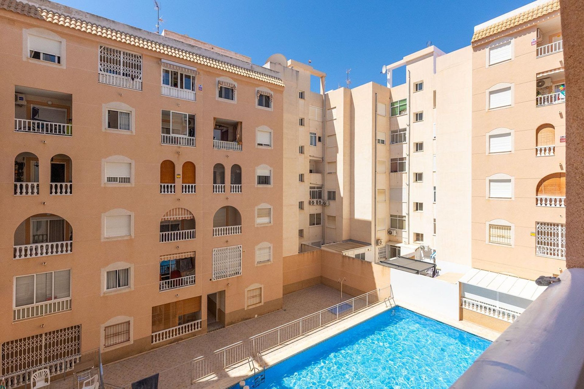 Resale - Apartment / flat - Torrevieja - Habaneras