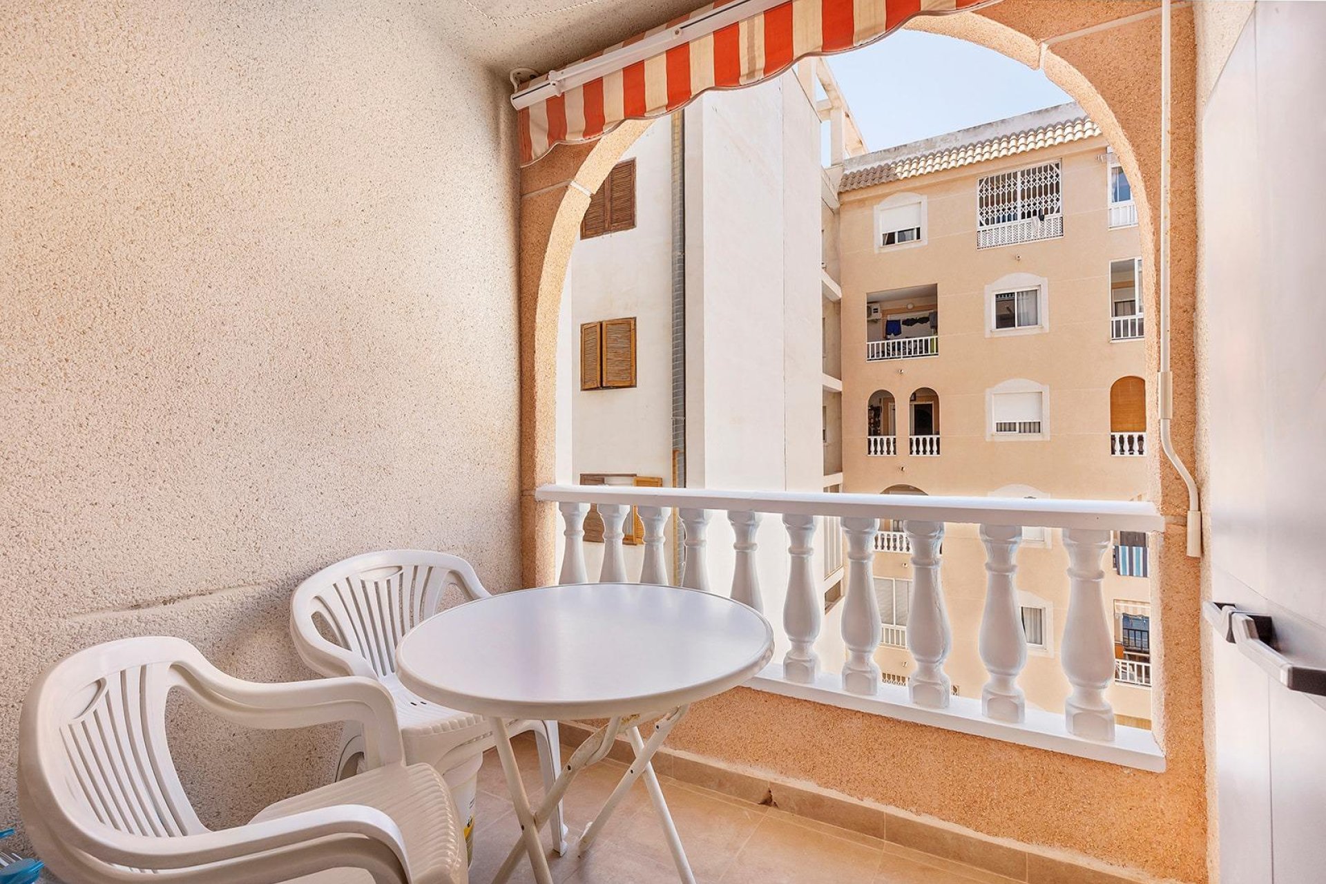 Resale - Apartment / flat - Torrevieja - Habaneras