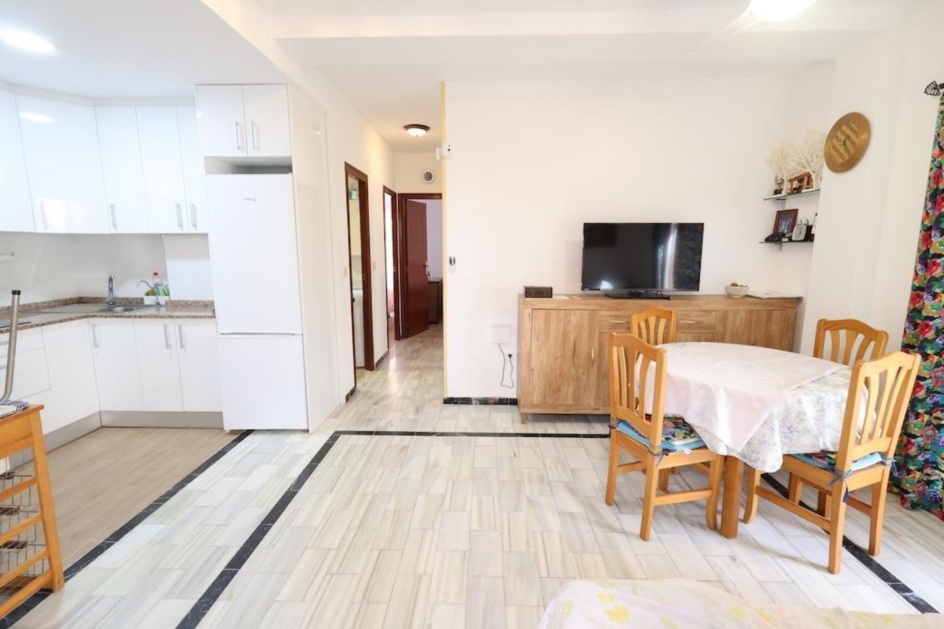 Resale - Apartment / flat - Torrevieja - La Mata pueblo