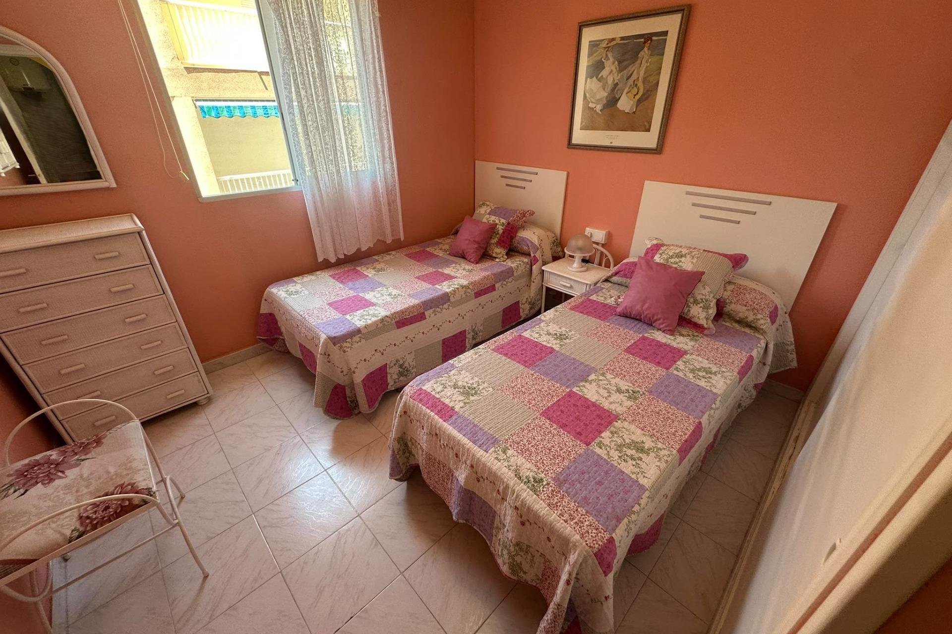Resale - Apartment / flat - Torrevieja - La Mata pueblo
