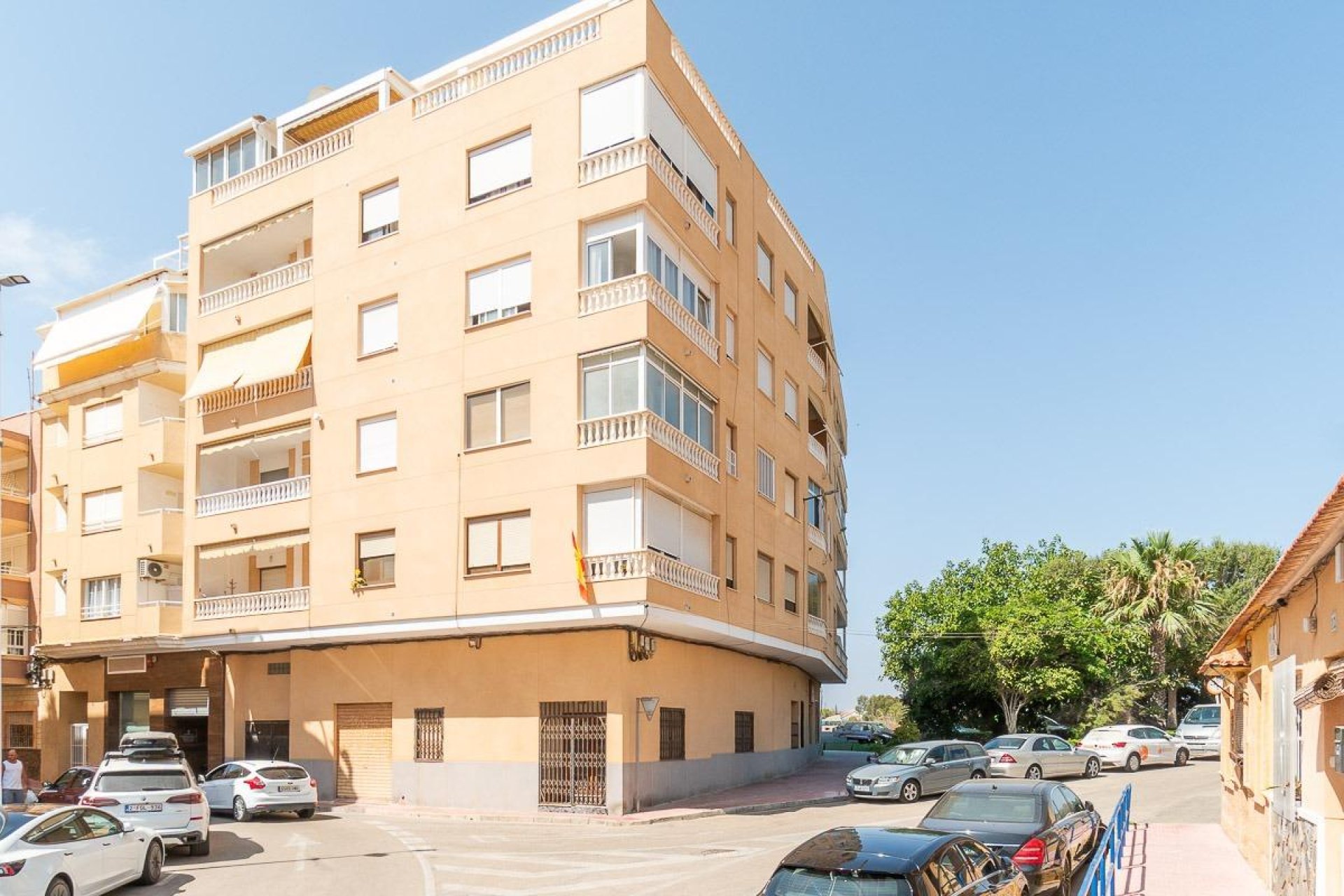 Resale - Apartment / flat - Torrevieja - La Mata pueblo