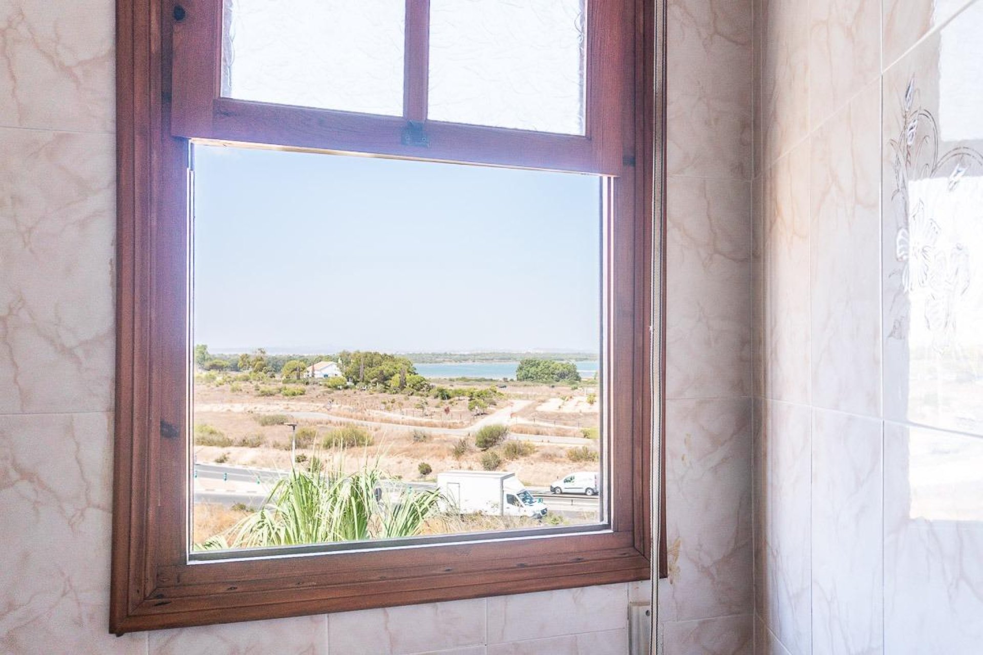Resale - Apartment / flat - Torrevieja - La Mata pueblo