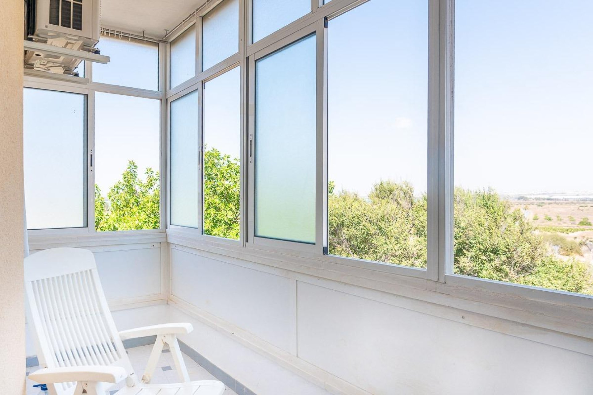 Resale - Apartment / flat - Torrevieja - La Mata pueblo