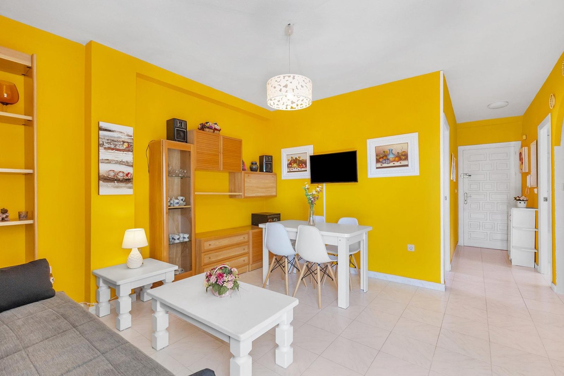 Resale - Apartment / flat - Torrevieja - La Mata pueblo