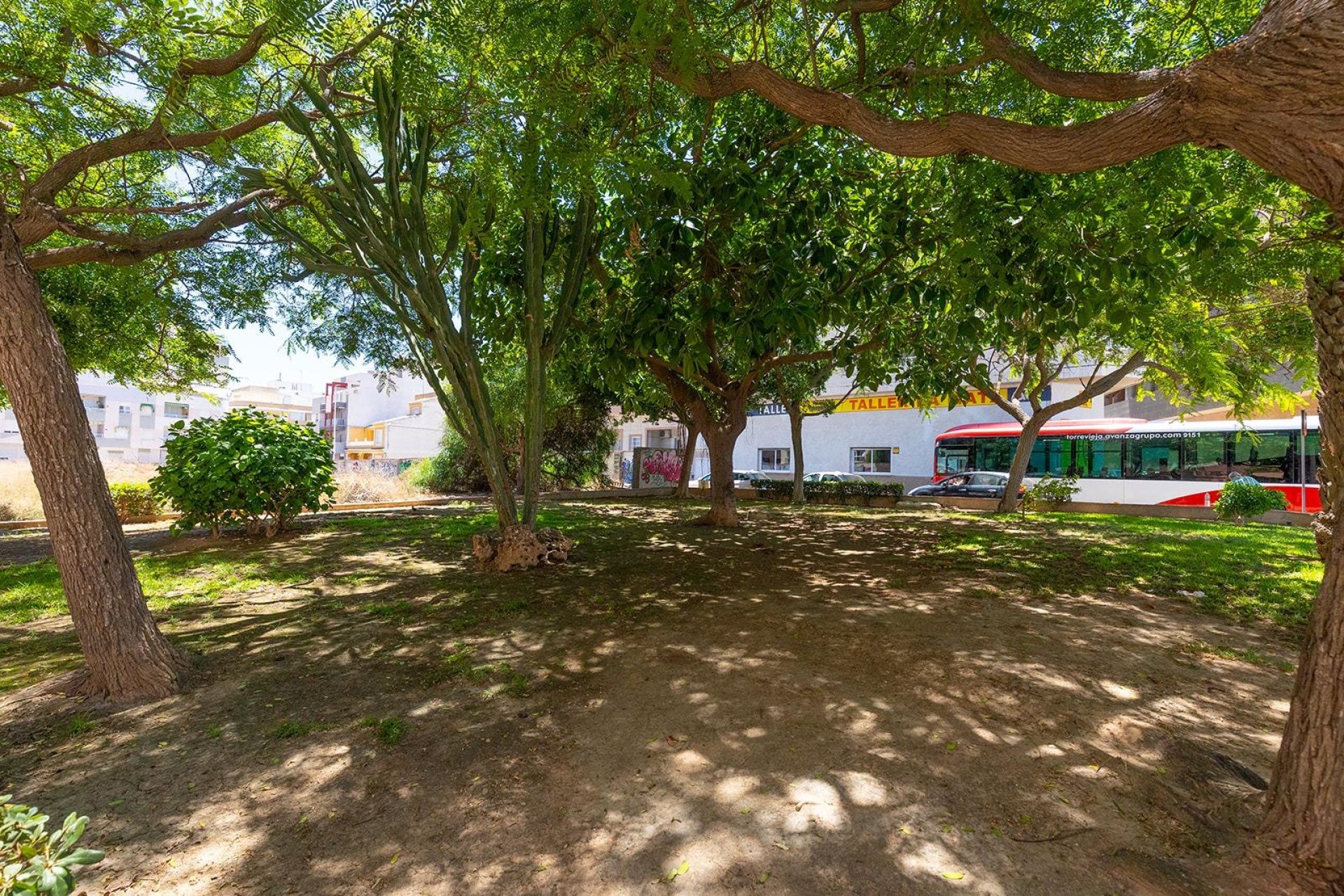Resale - Apartment / flat - Torrevieja - La Mata pueblo