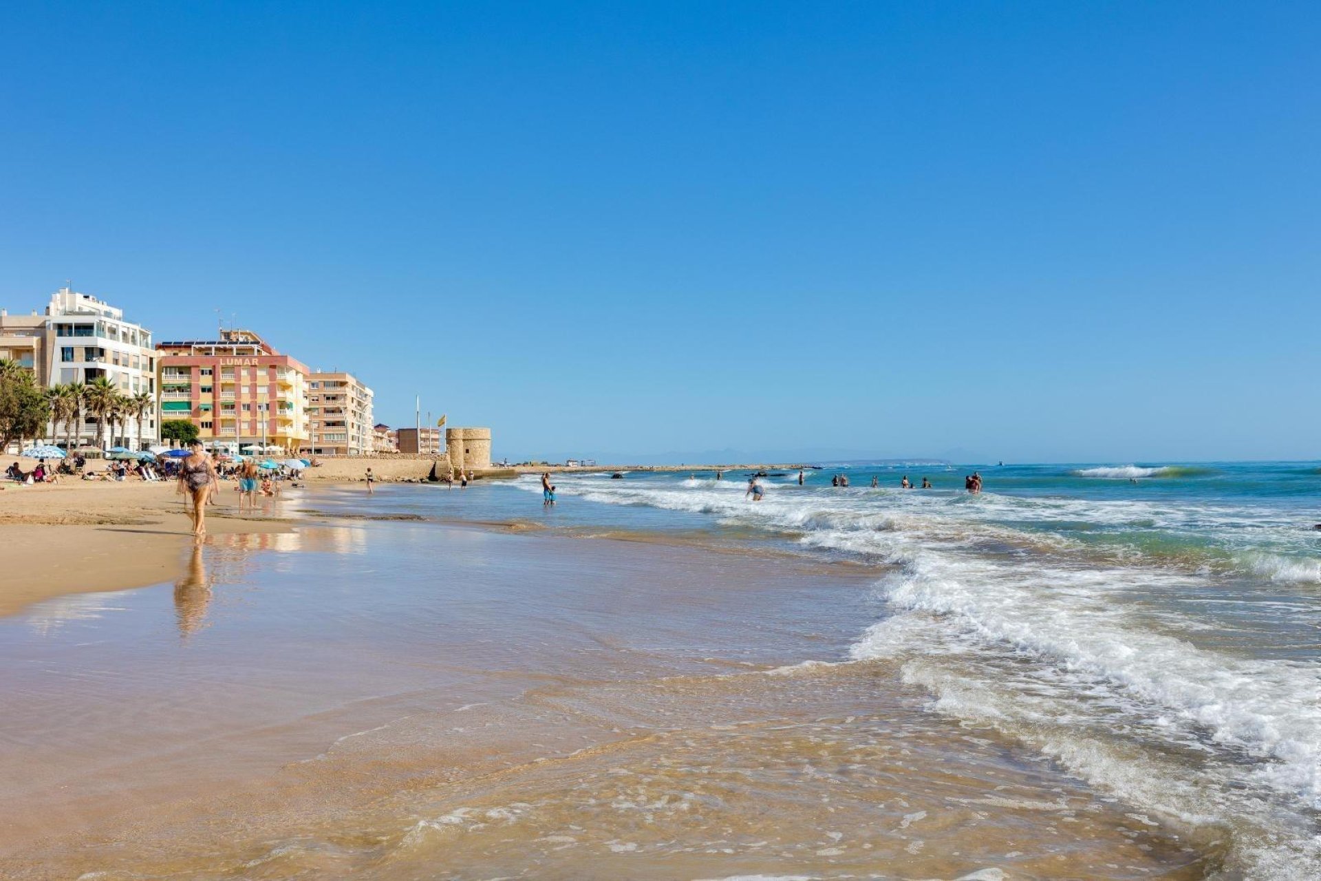 Resale - Apartment / flat - Torrevieja - La Mata pueblo