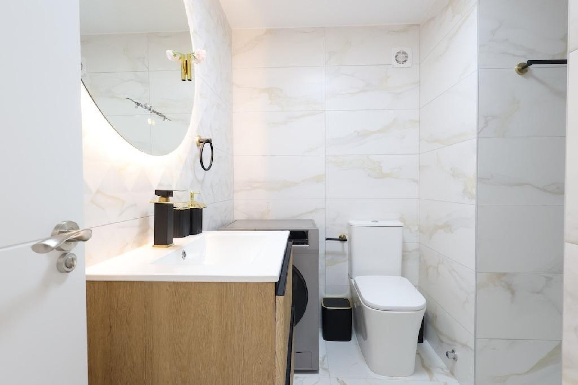 Resale - Apartment / flat - Torrevieja - La Mata