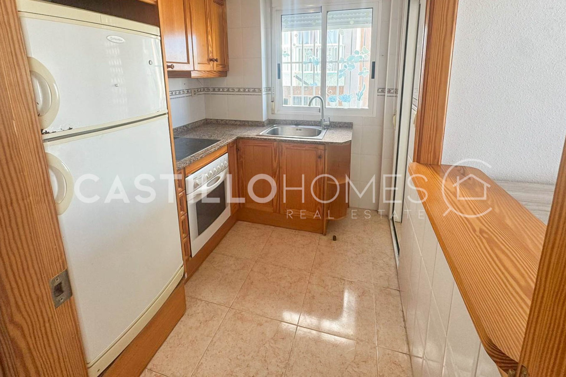 Resale - Apartment / flat - Torrevieja - La Mata