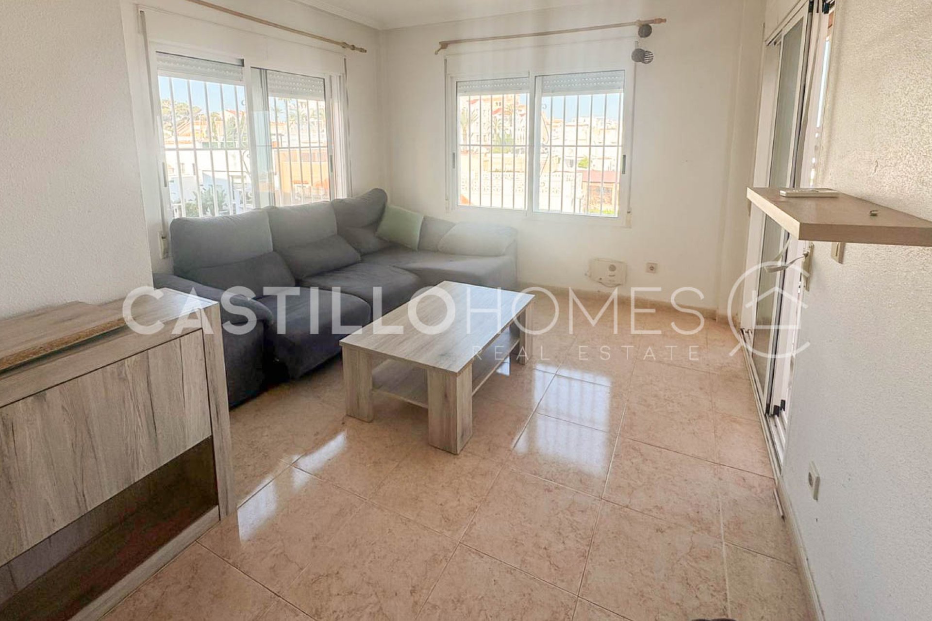Resale - Apartment / flat - Torrevieja - La Mata