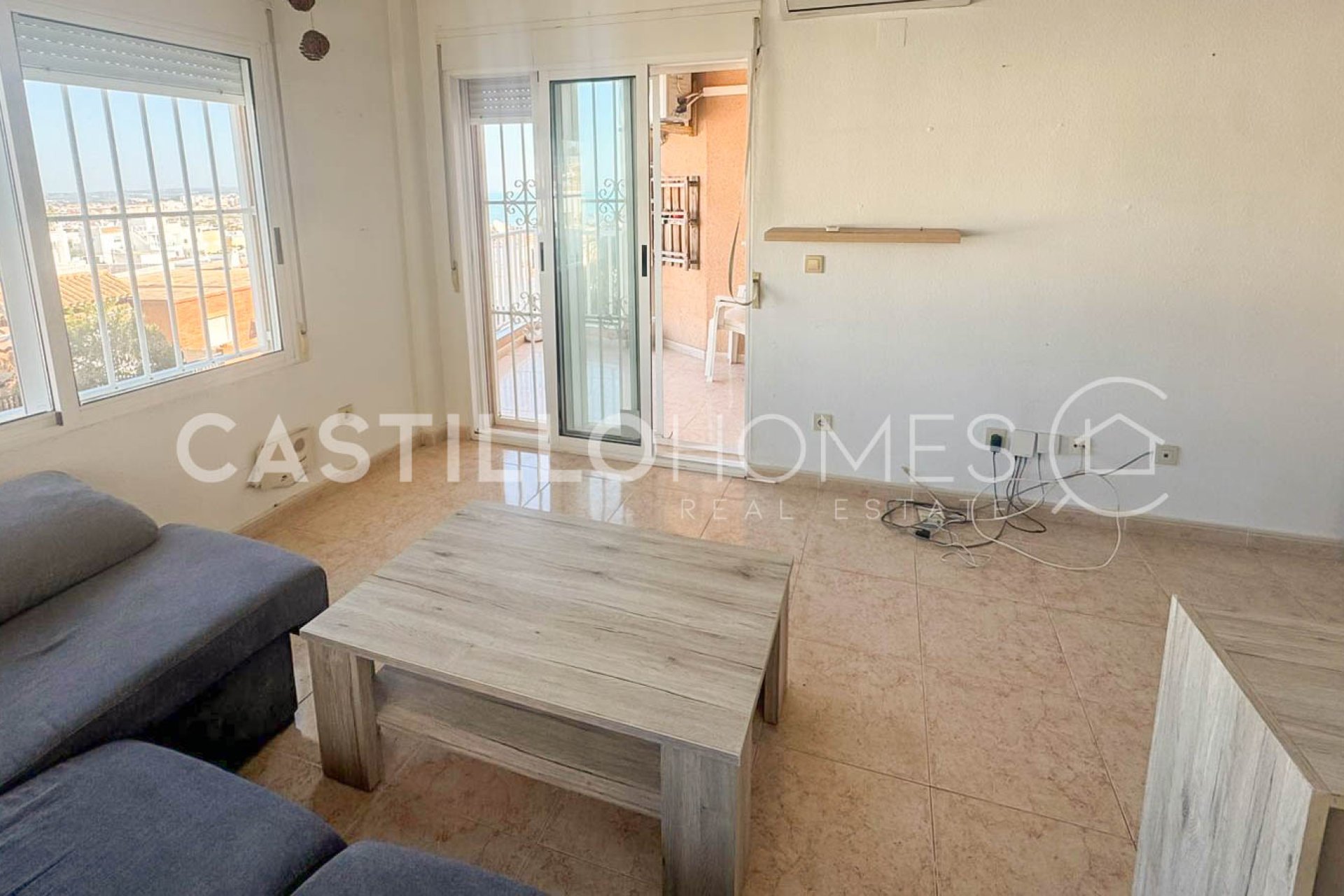 Resale - Apartment / flat - Torrevieja - La Mata