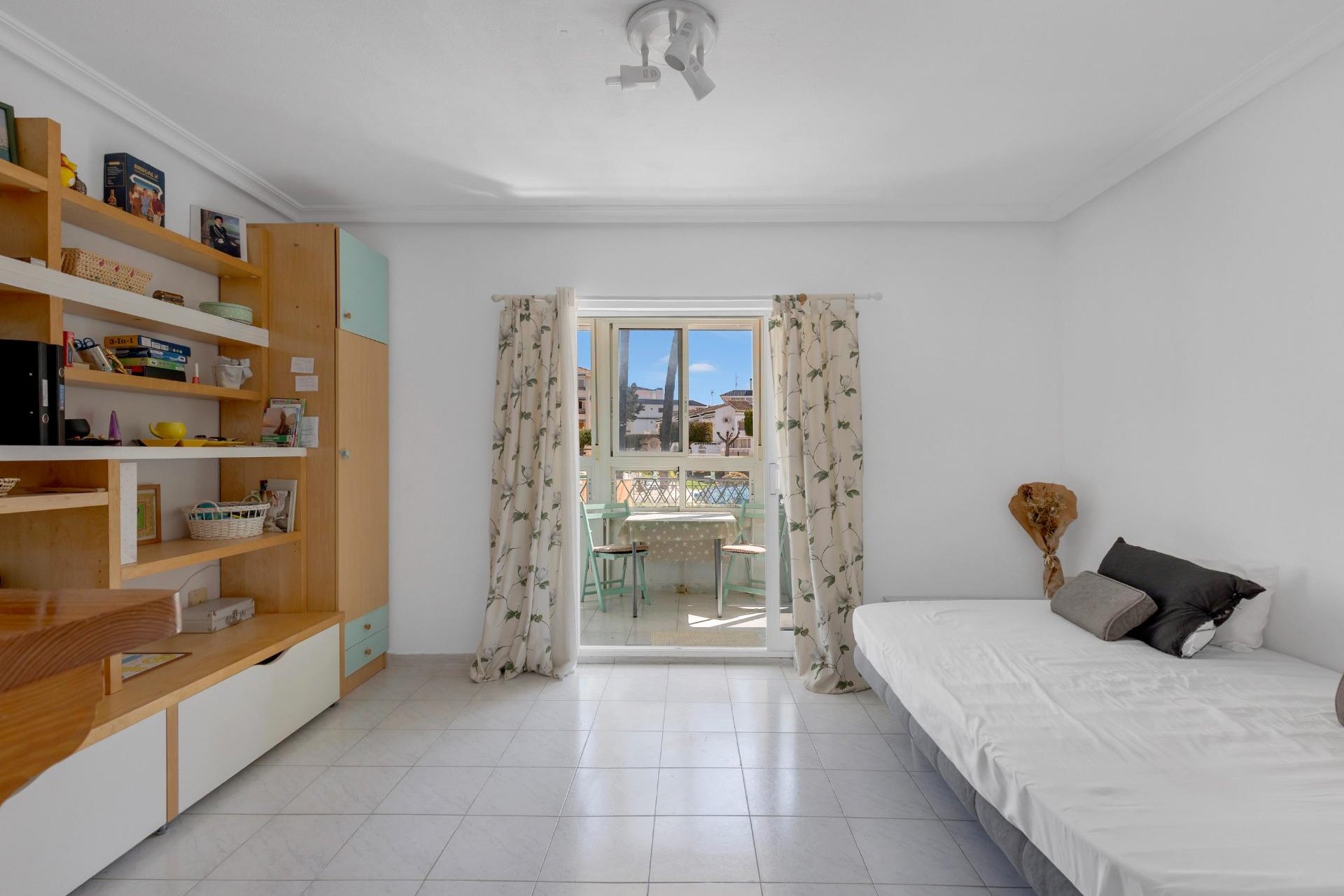 Resale - Apartment / flat - Torrevieja - La Mata