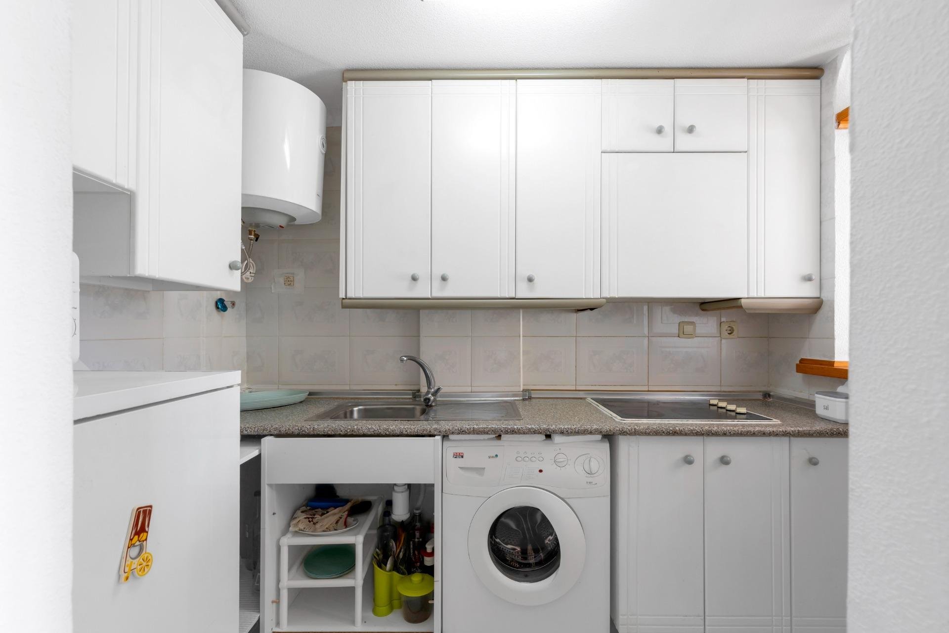 Resale - Apartment / flat - Torrevieja - La Mata