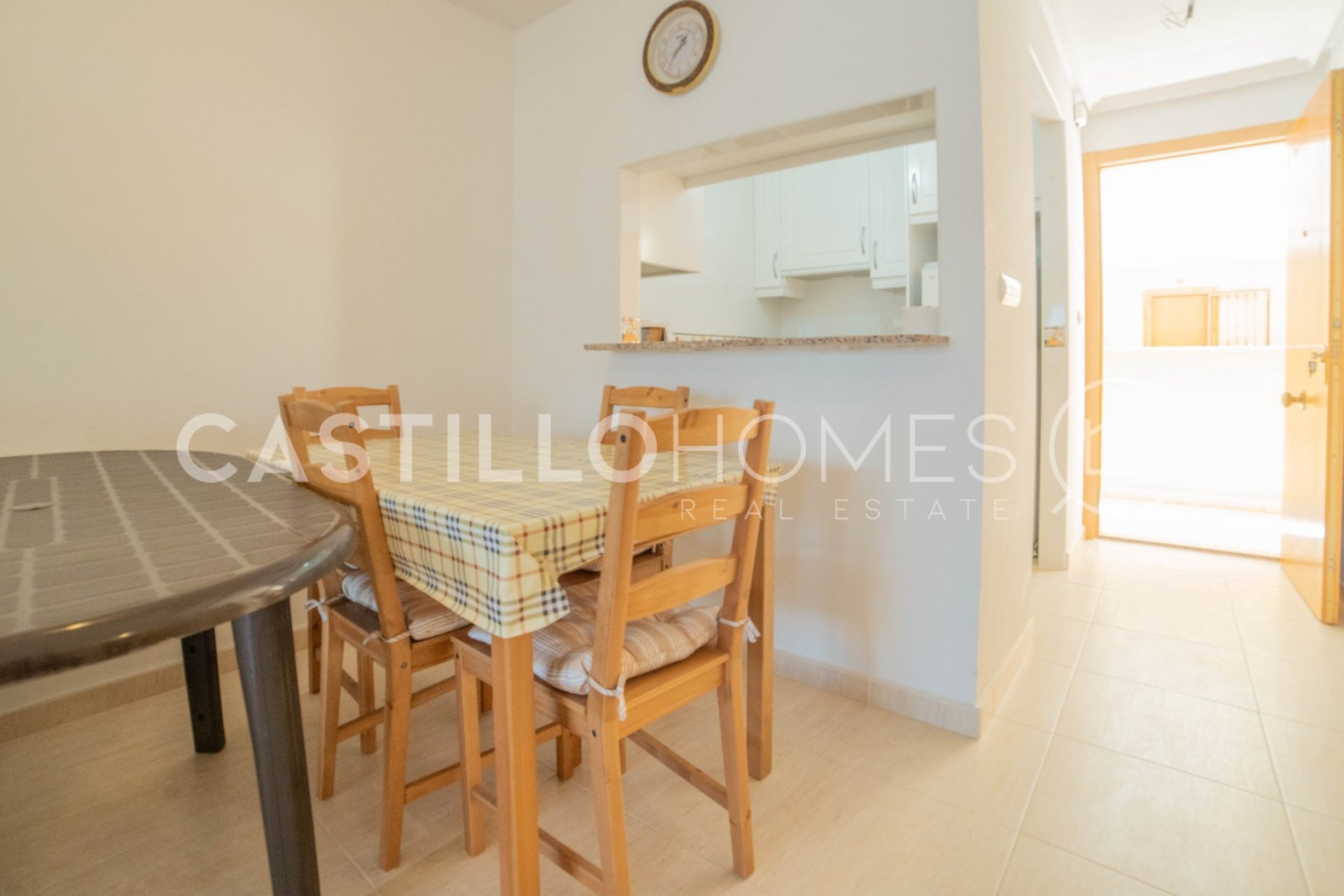 Resale - Apartment / flat - Torrevieja - La Mata