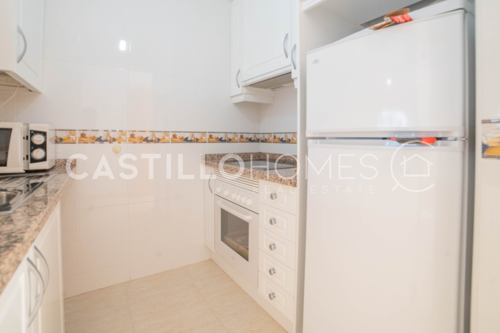 Resale - Apartment / flat - Torrevieja - La Mata