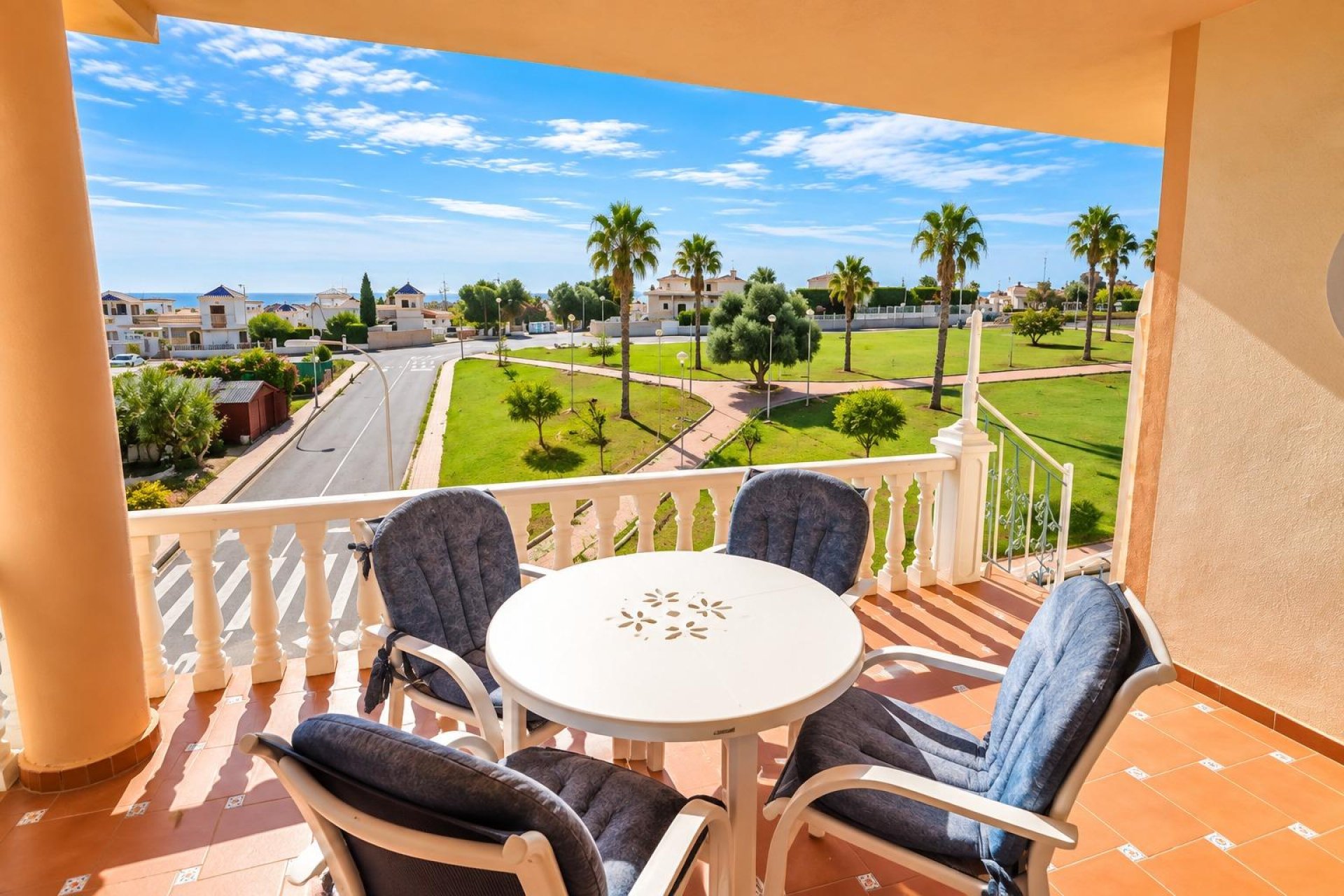 Resale - Apartment / flat - Torrevieja - La siesta