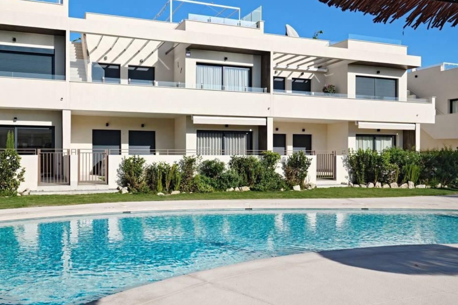 Resale - Apartment / flat - Torrevieja - La Veleta