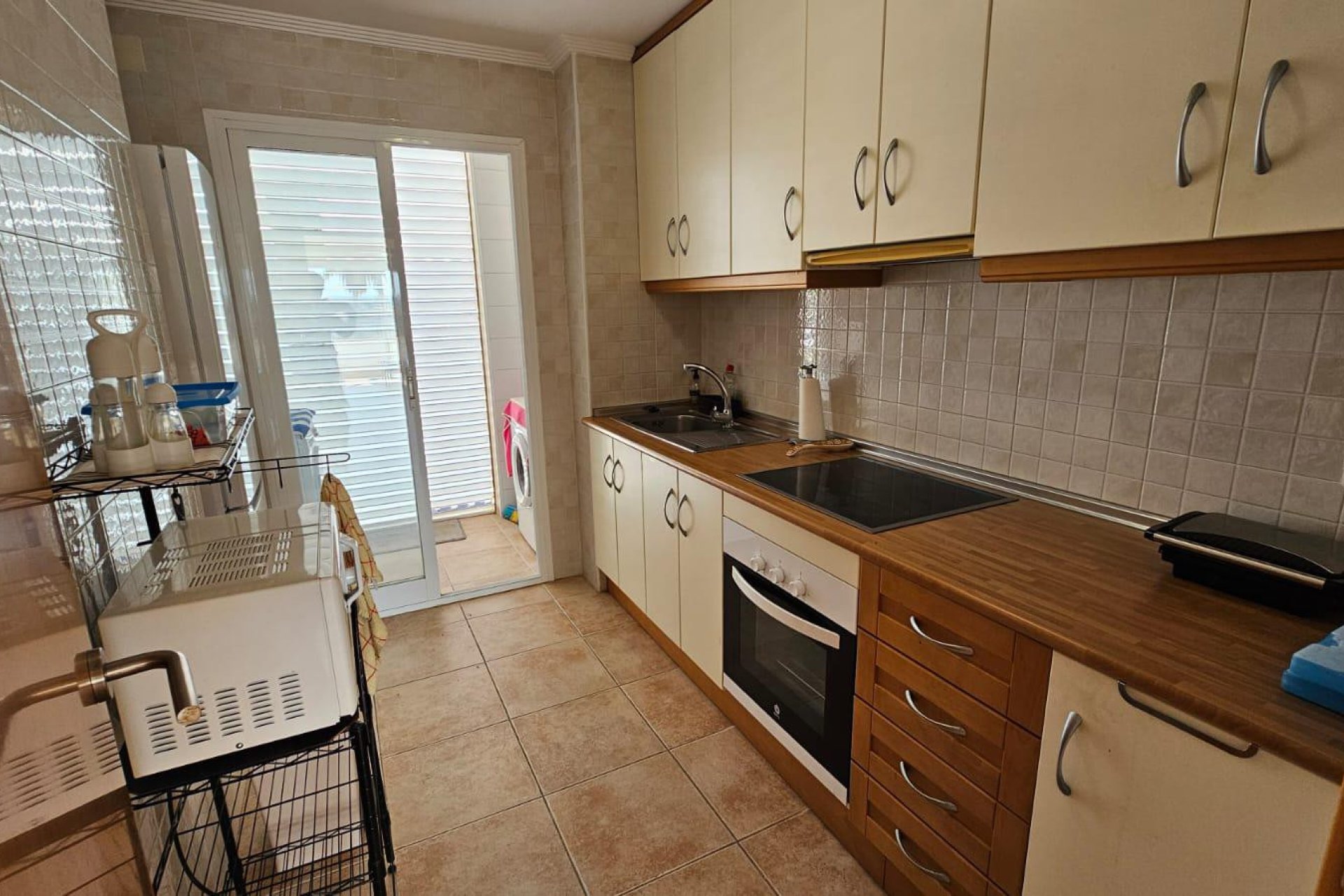 Resale - Apartment / flat - Torrevieja - La Veleta