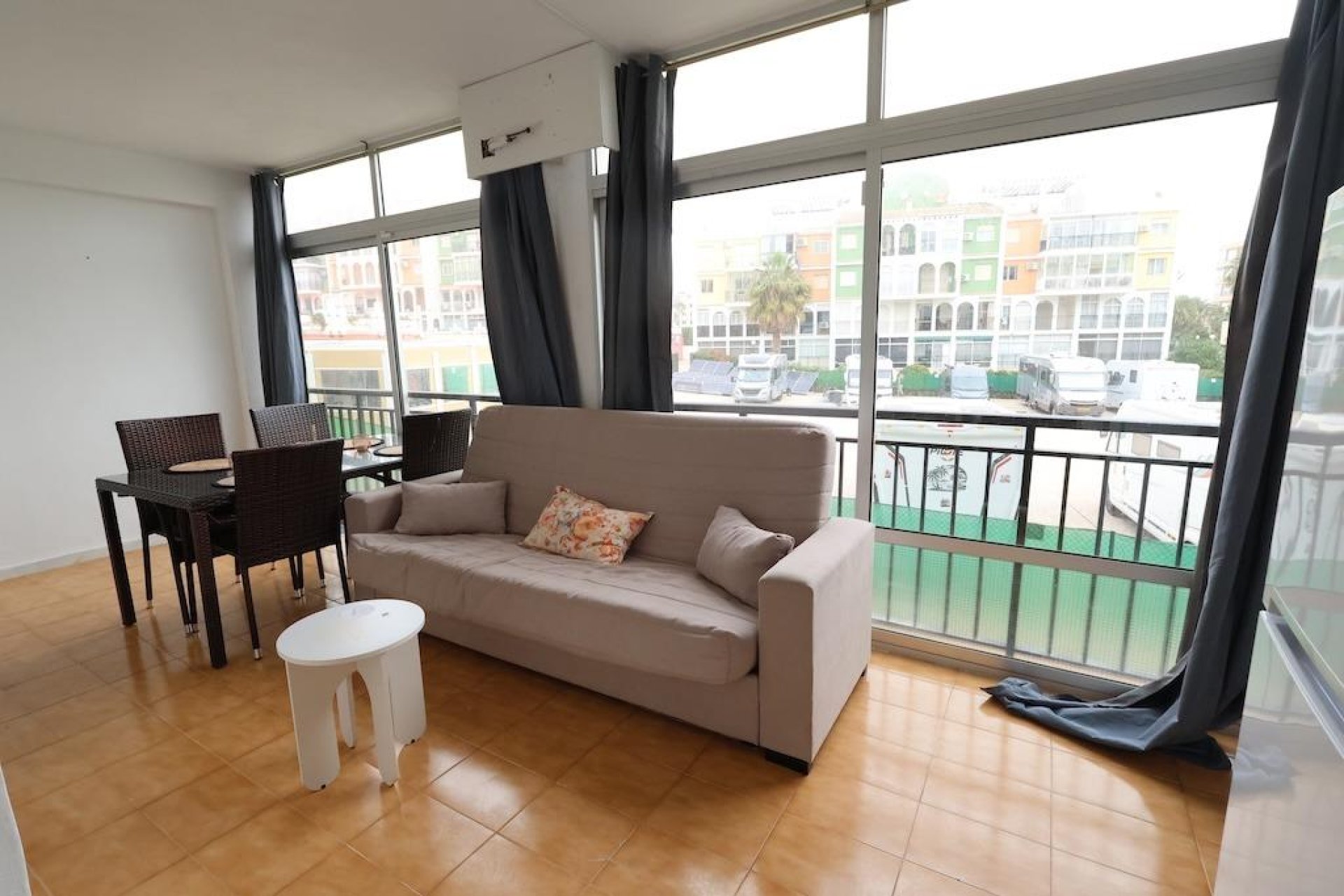 Resale - Apartment / flat - Torrevieja - La veleta