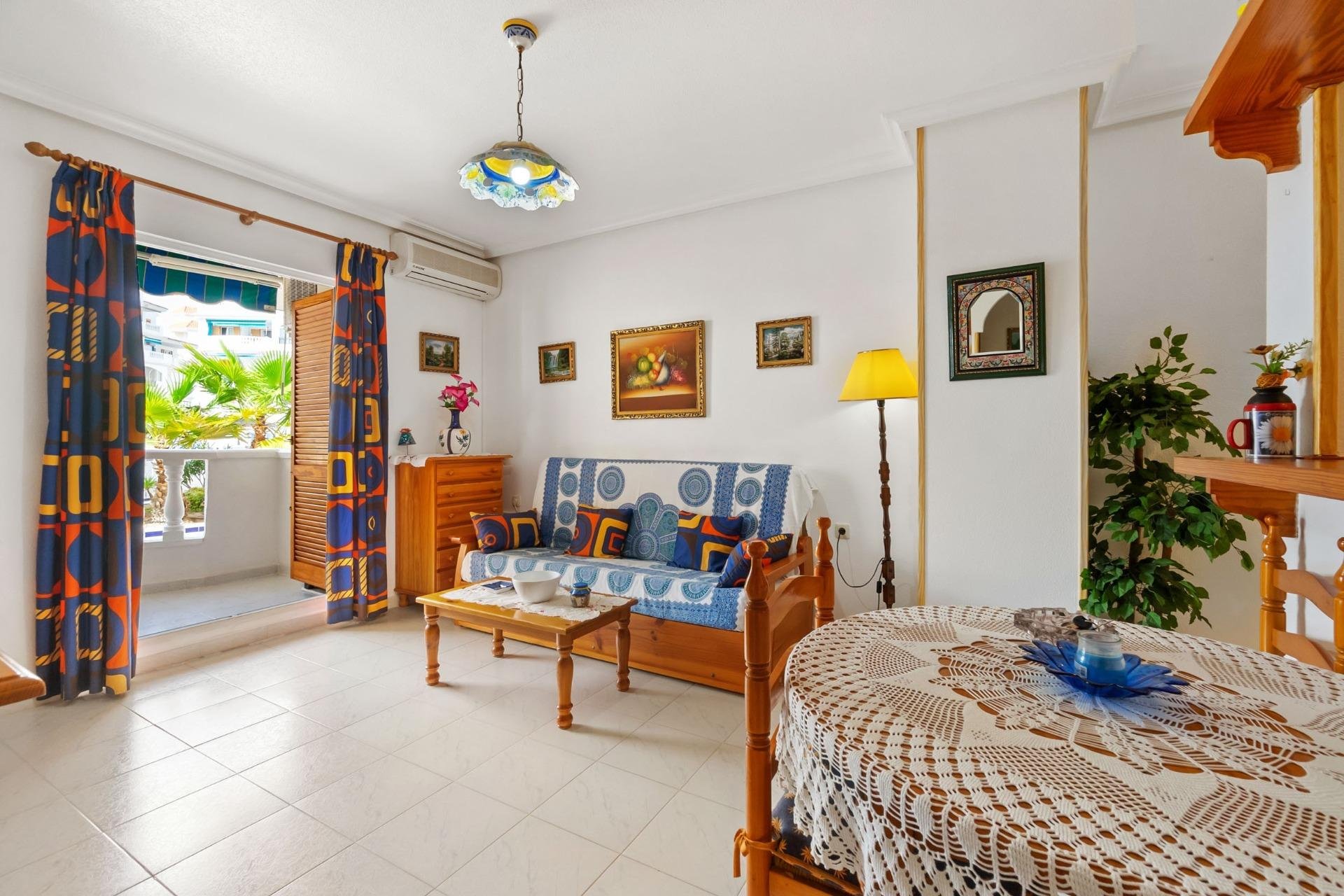 Resale - Apartment / flat - Torrevieja - Los Europeos