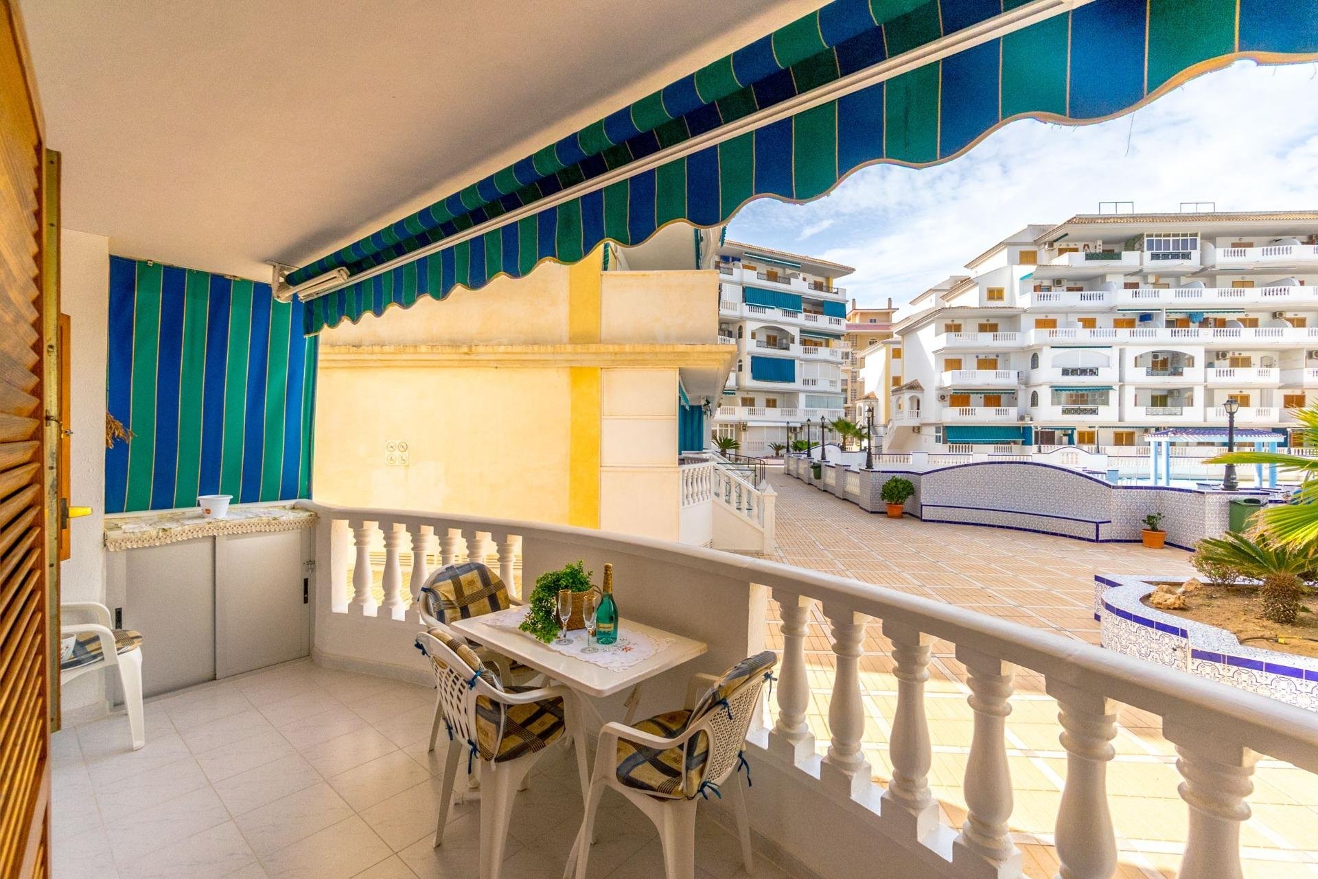 Resale - Apartment / flat - Torrevieja - Los Europeos