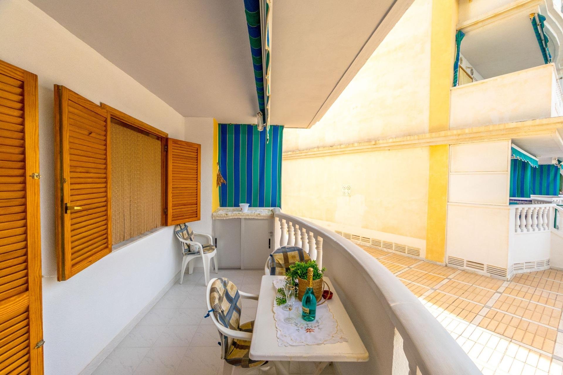 Resale - Apartment / flat - Torrevieja - Los Europeos
