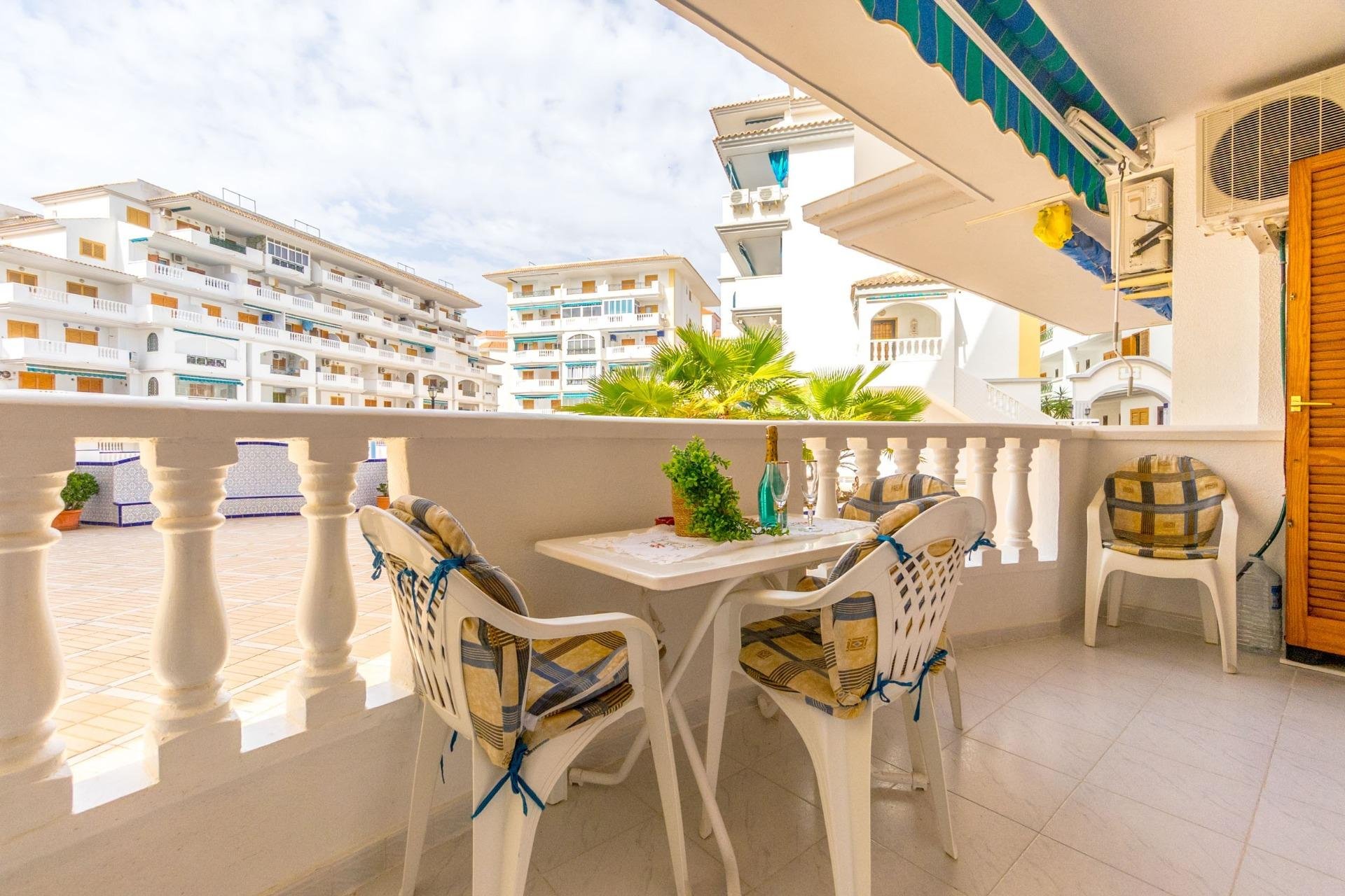 Resale - Apartment / flat - Torrevieja - Los Europeos