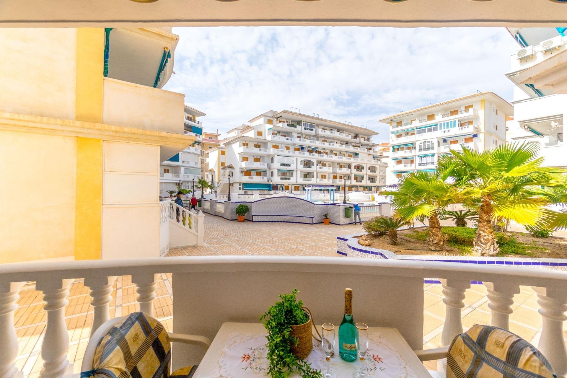 Resale - Apartment / flat - Torrevieja - Los Europeos