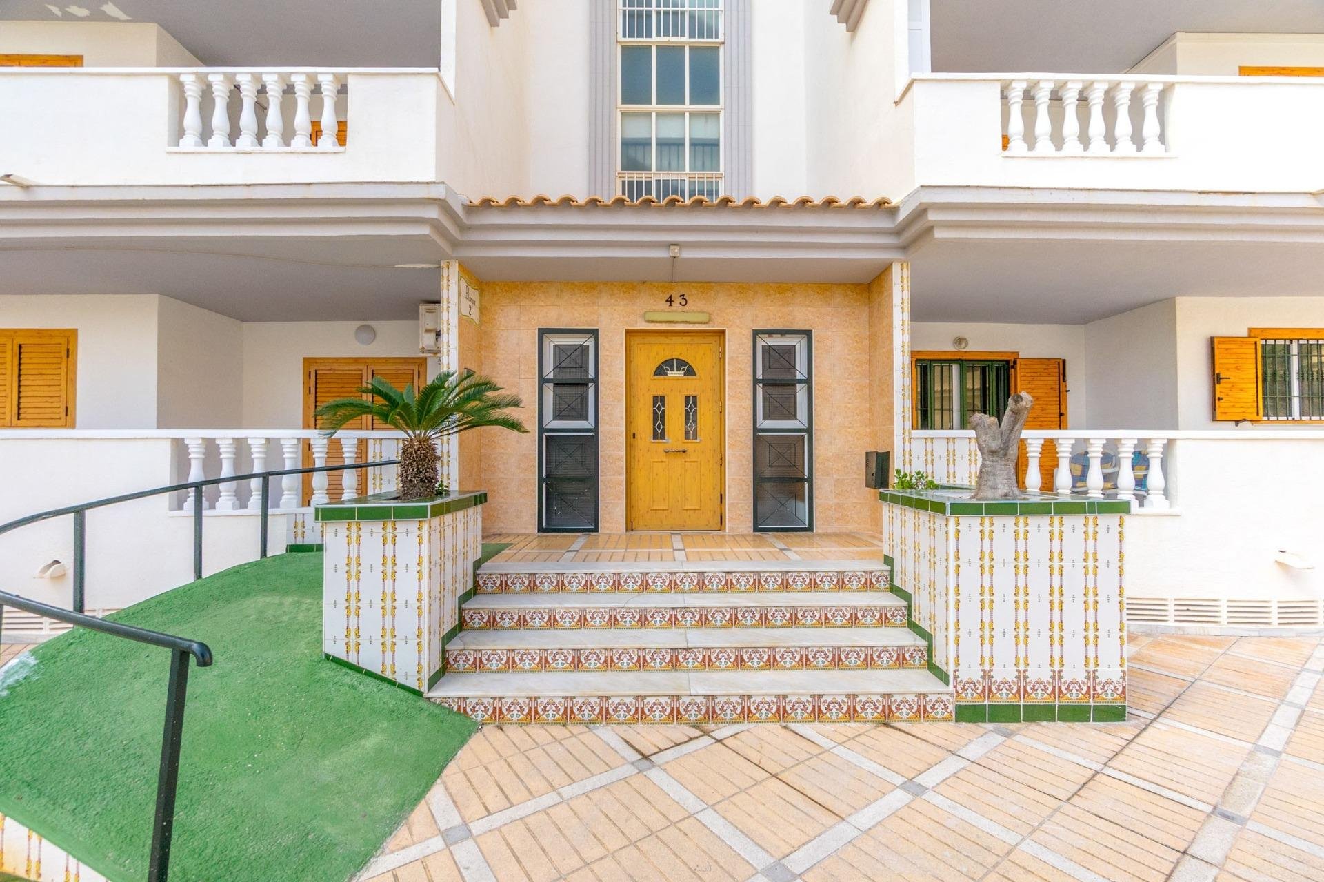 Resale - Apartment / flat - Torrevieja - Los Europeos