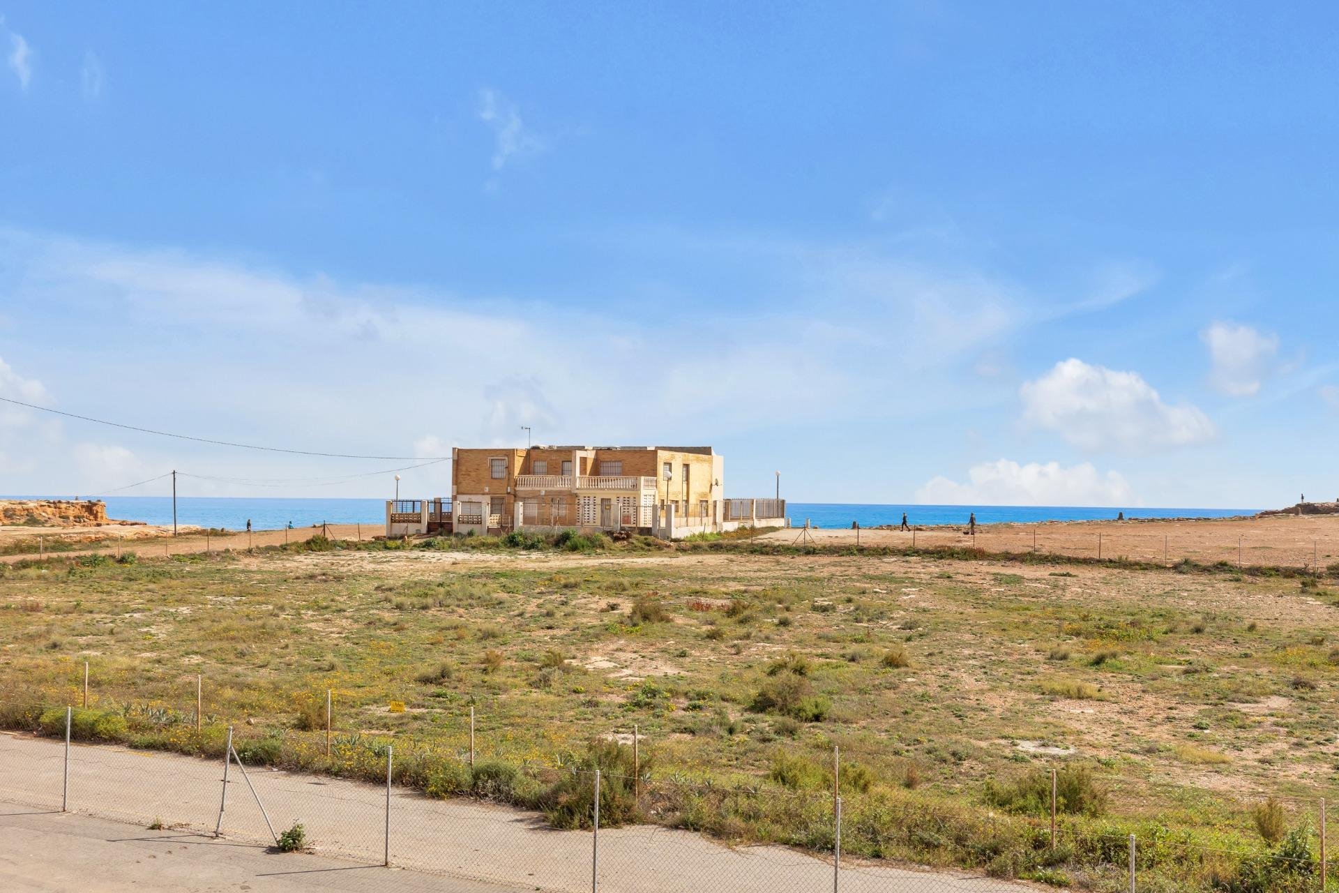 Resale - Apartment / flat - Torrevieja - Los Frutales