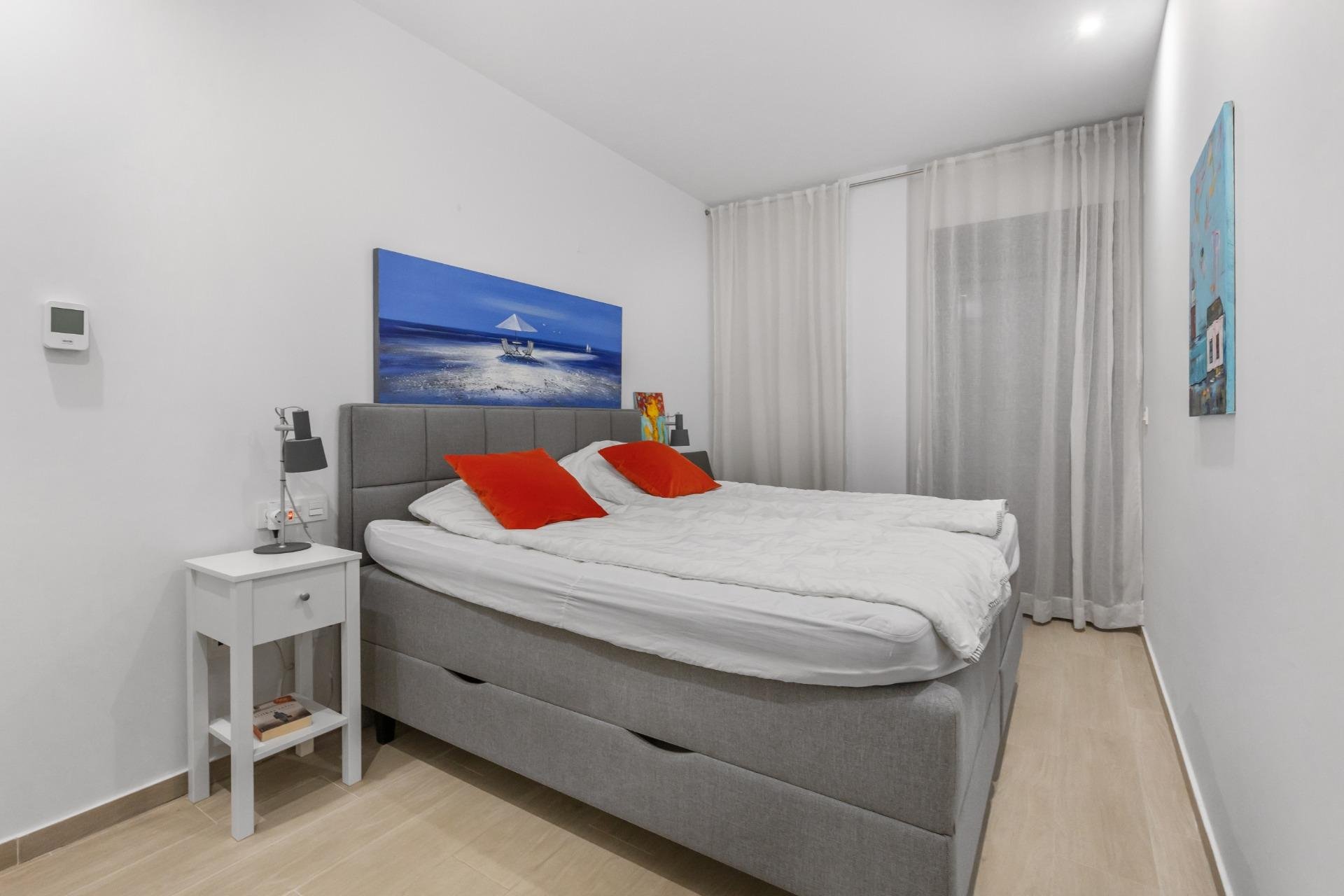 Resale - Apartment / flat - Torrevieja - Los Frutales