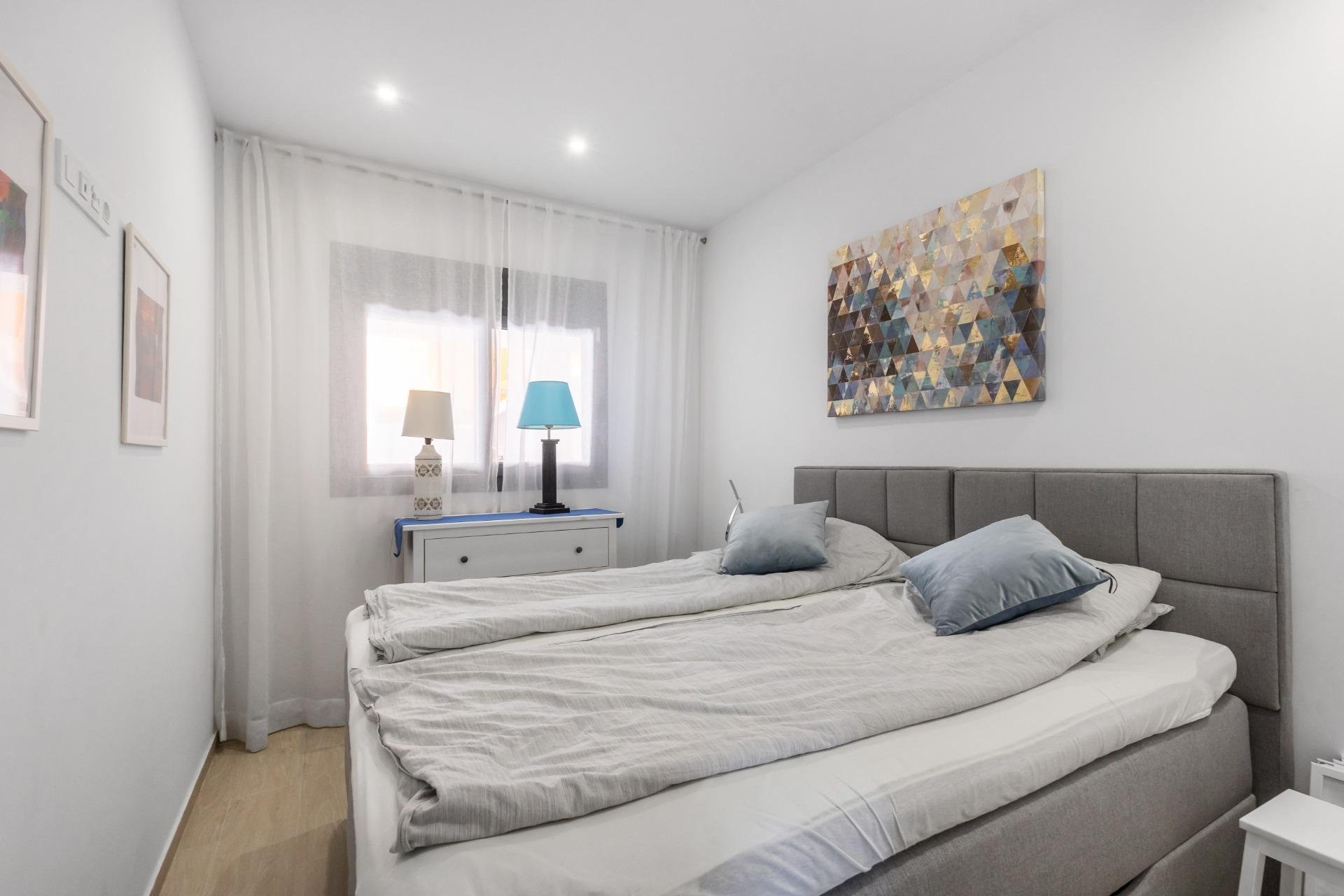 Resale - Apartment / flat - Torrevieja - Los Frutales