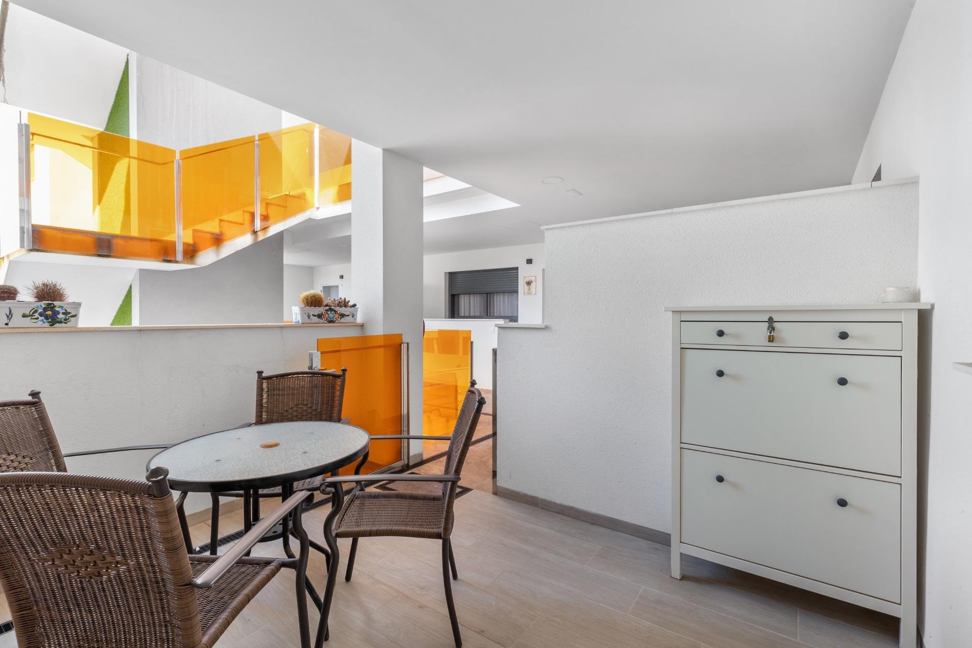 Resale - Apartment / flat - Torrevieja - Los Frutales