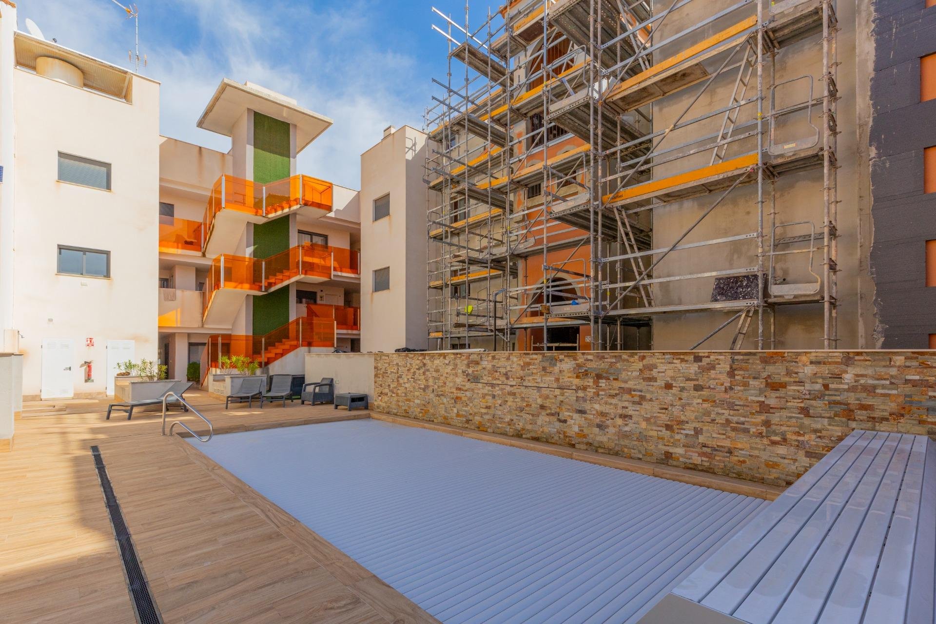Resale - Apartment / flat - Torrevieja - Los Frutales