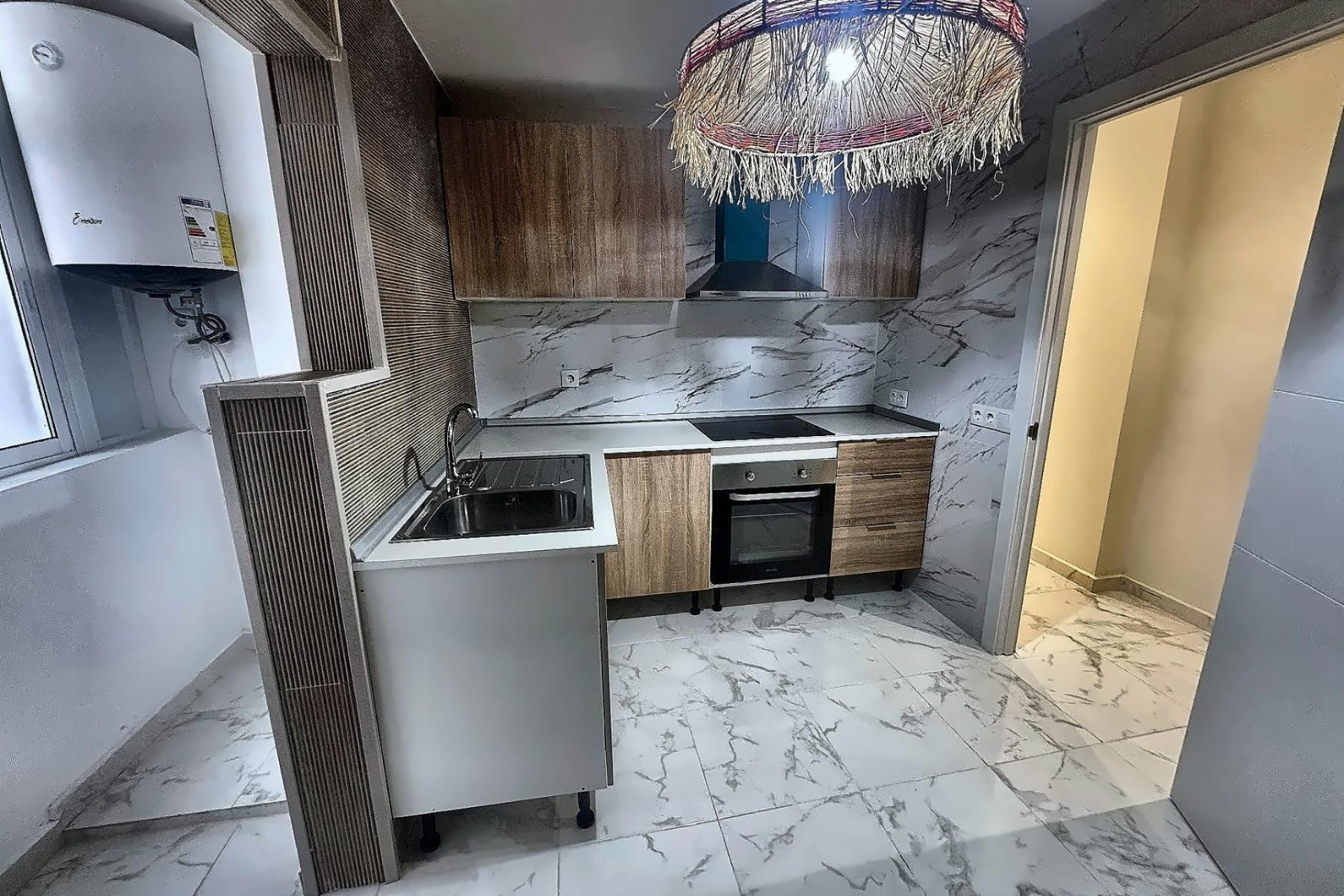 Resale - Apartment / flat - Torrevieja - Muelle Pesquero