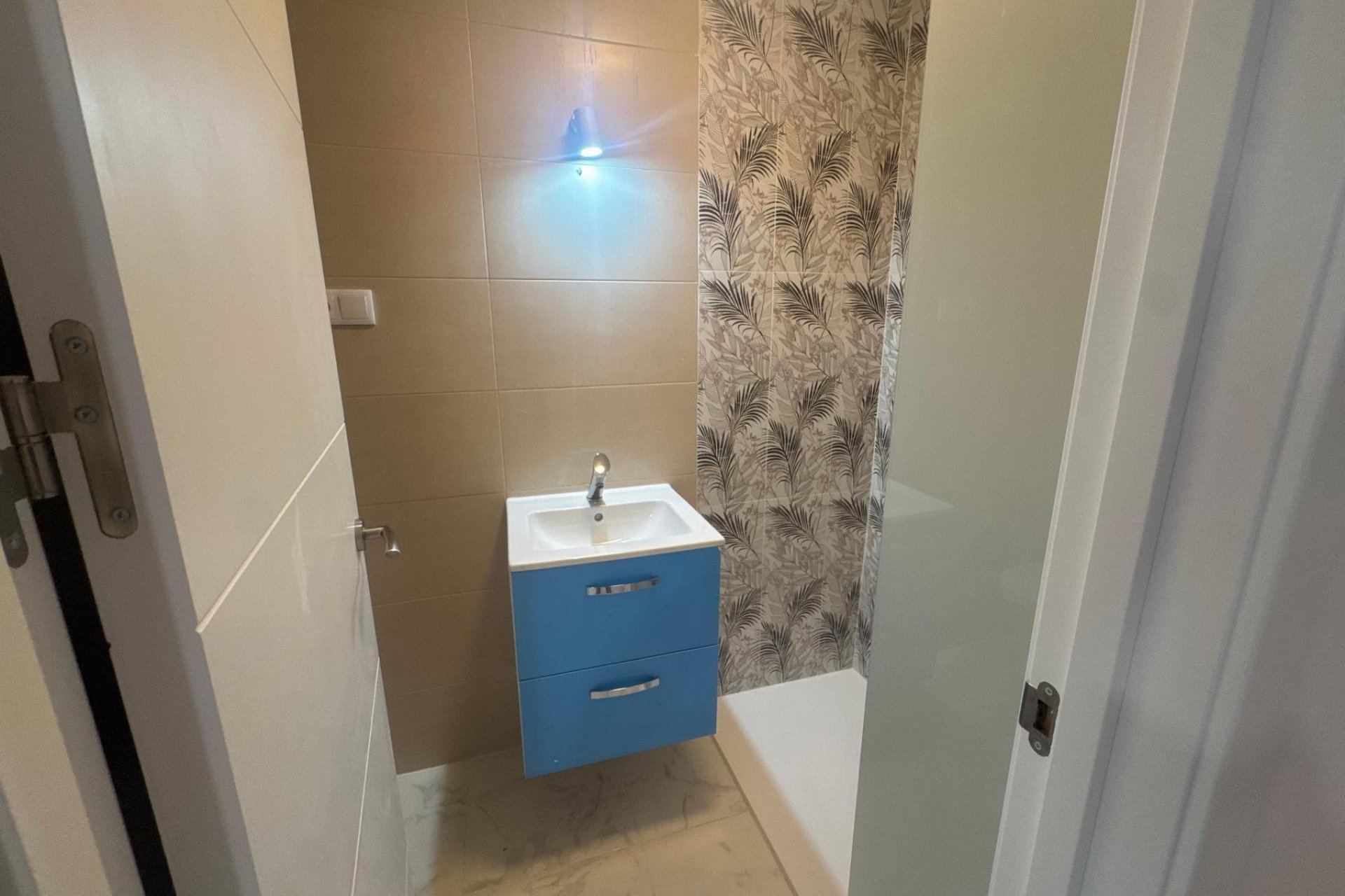 Resale - Apartment / flat - Torrevieja - Muelle Pesquero