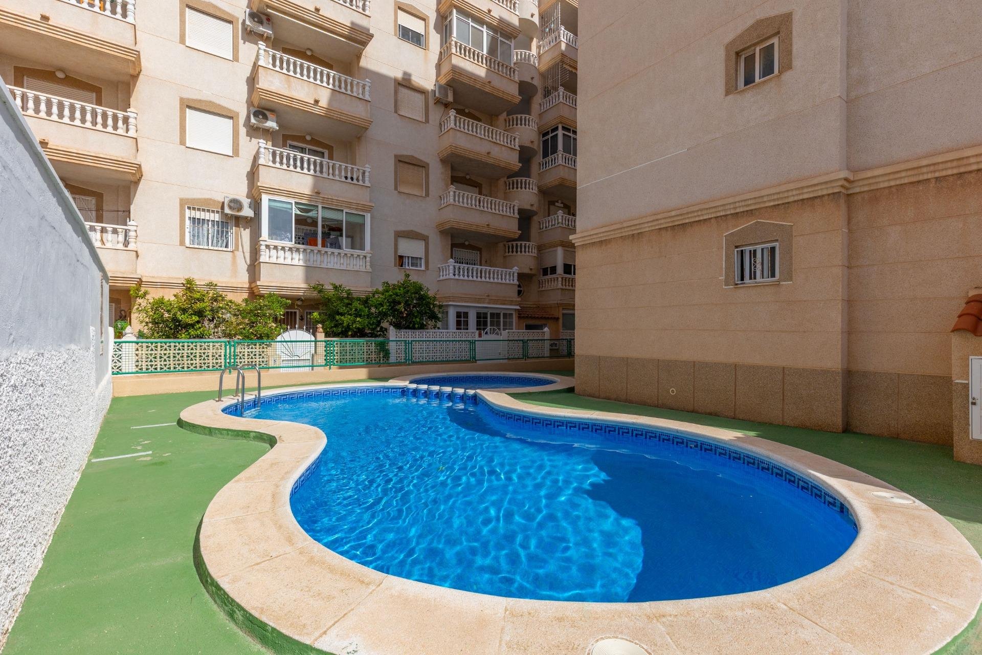 Resale - Apartment / flat - Torrevieja - Nueva Torrevieja