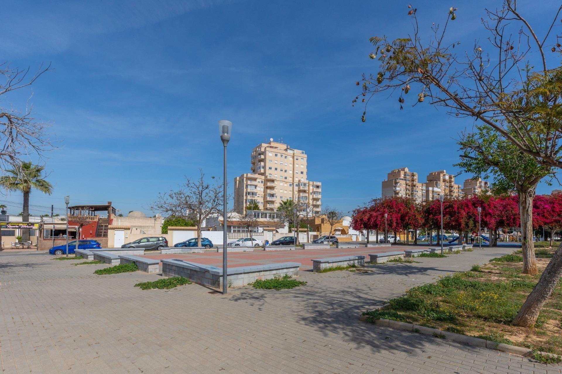 Resale - Apartment / flat - Torrevieja - Nueva Torrevieja