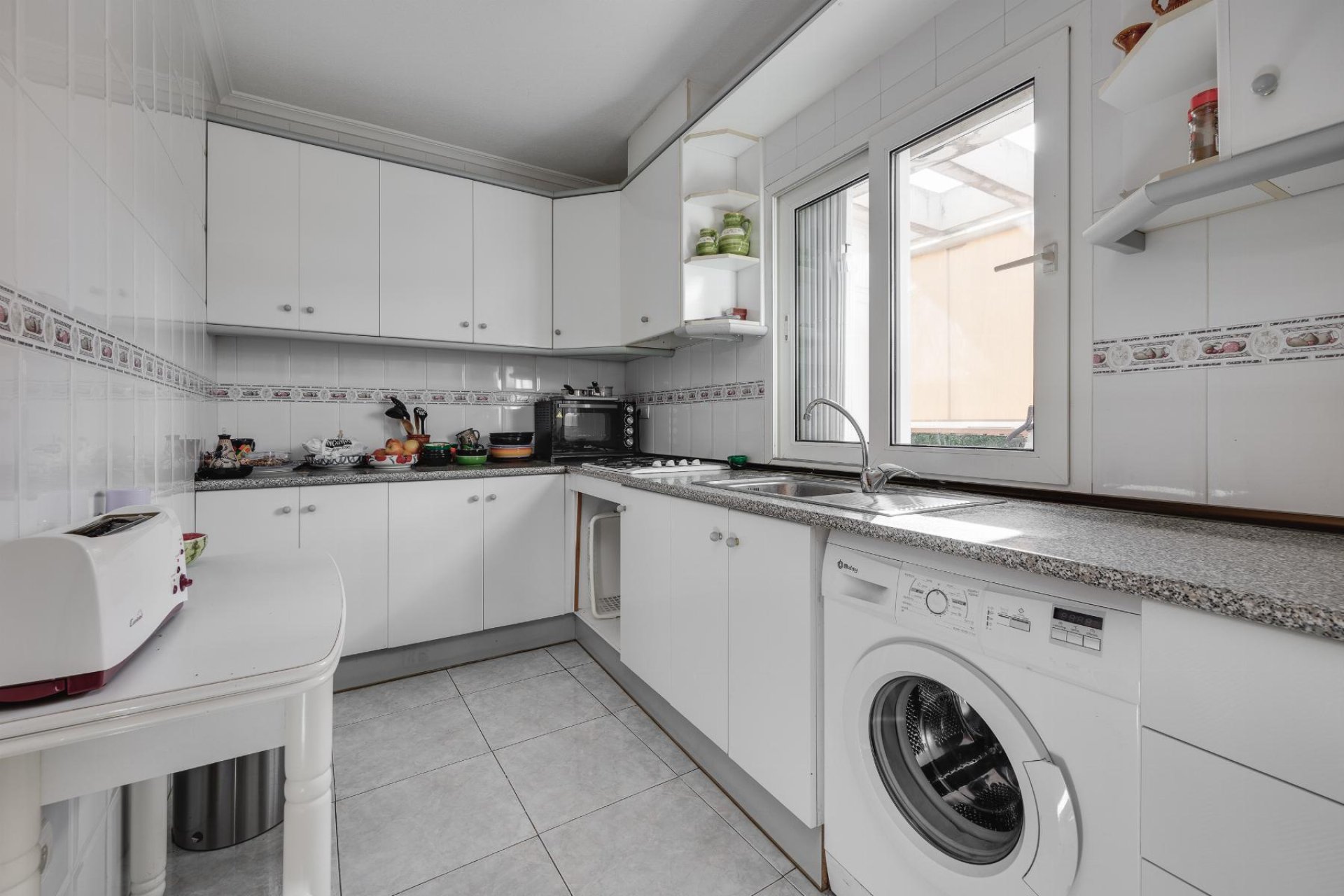 Resale - Apartment / flat - Torrevieja - Parque de Las Naciones