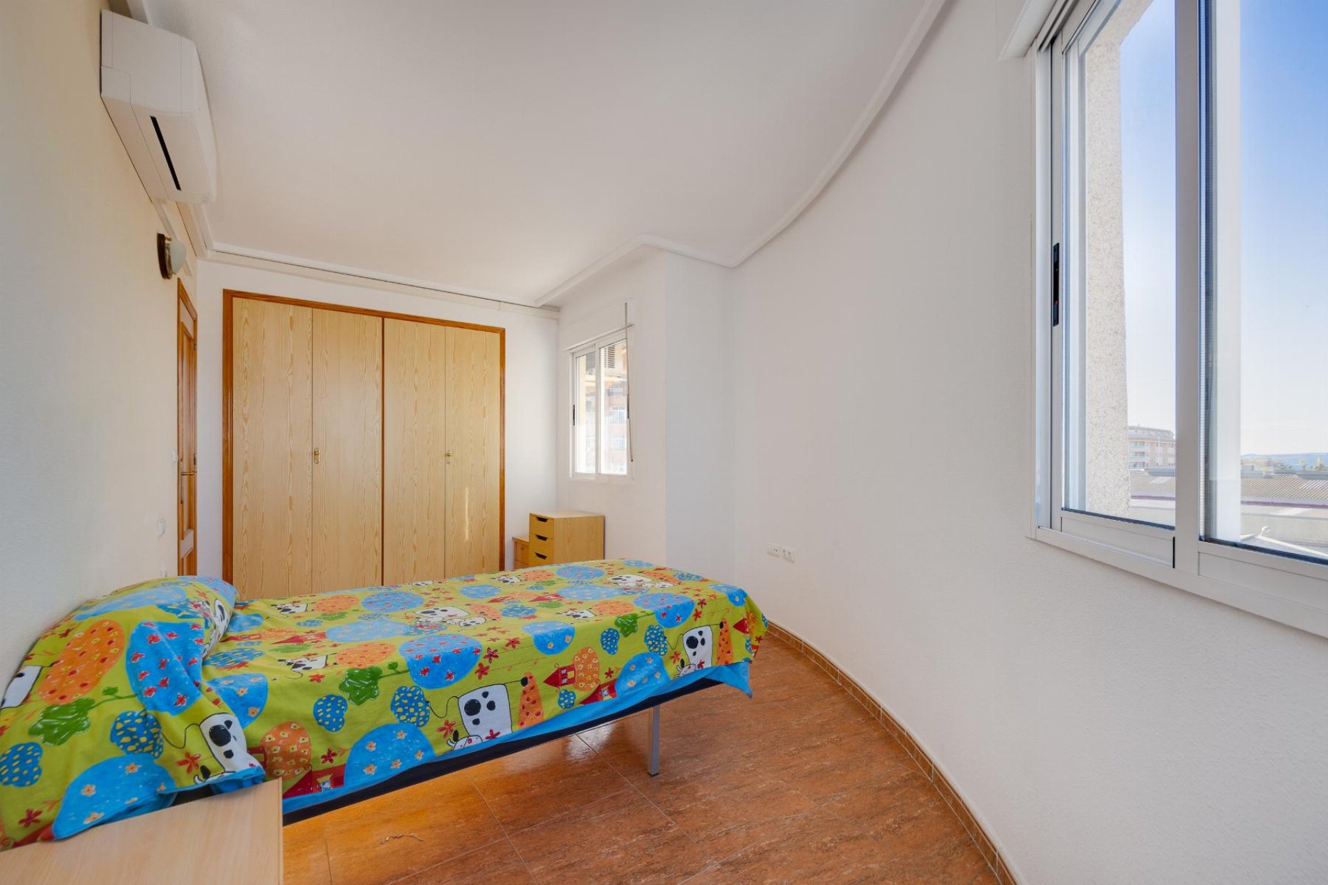 Resale - Apartment / flat - Torrevieja - Parque de Las Naciones