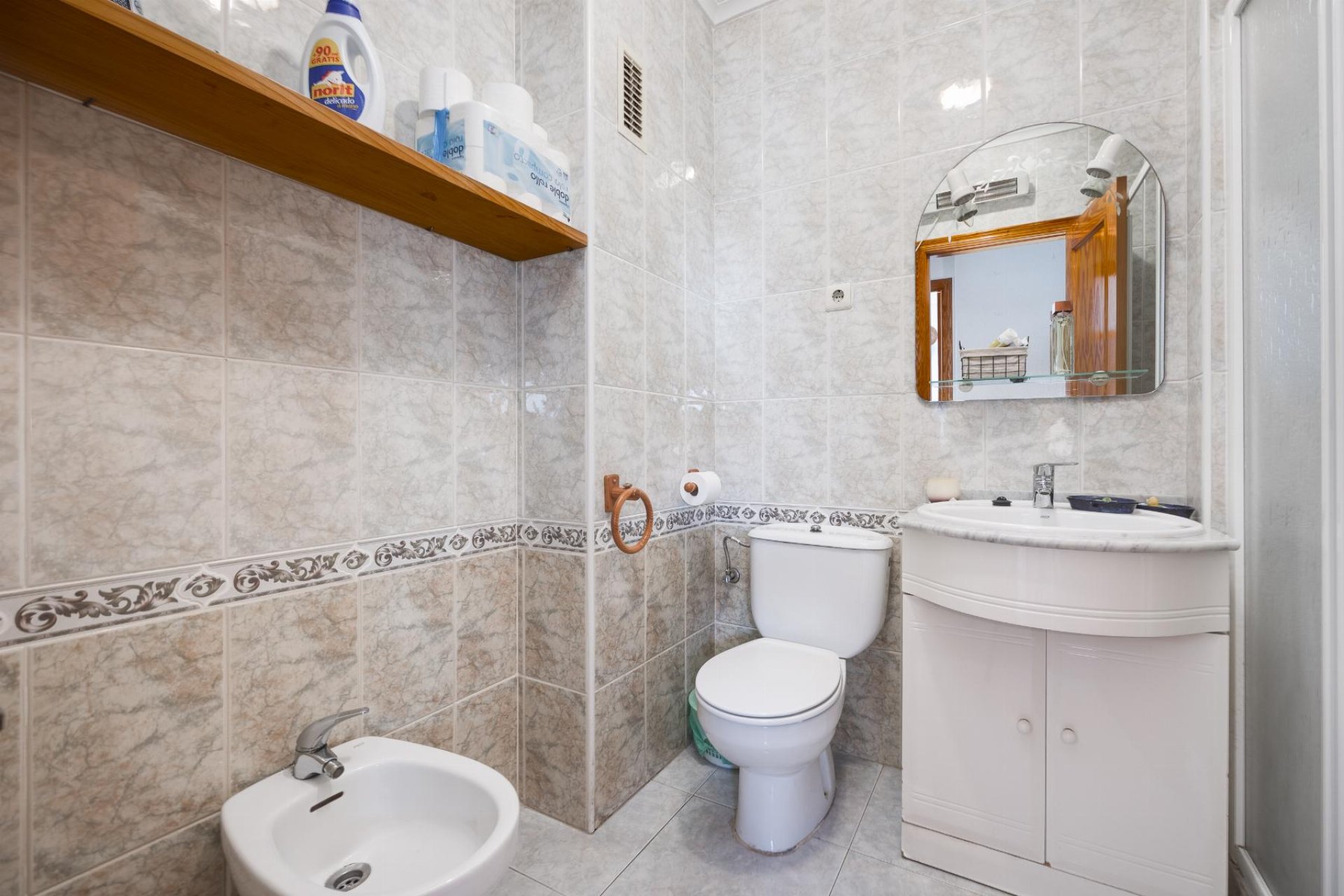 Resale - Apartment / flat - Torrevieja - Parque de Las Naciones