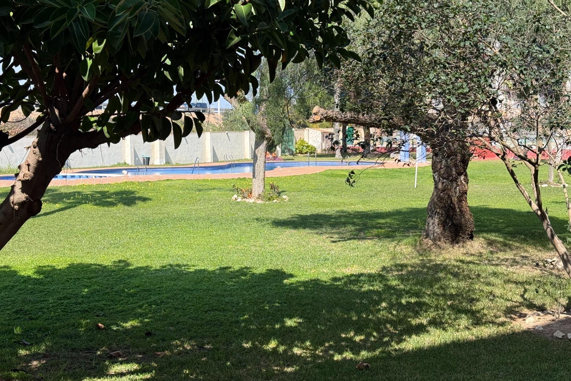 Resale - Apartment / flat - Torrevieja - Parque de Las Naciones