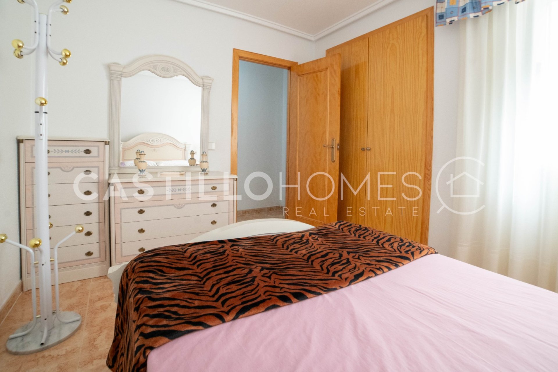 Resale - Apartment / flat - Torrevieja - Parque de Las Naciones