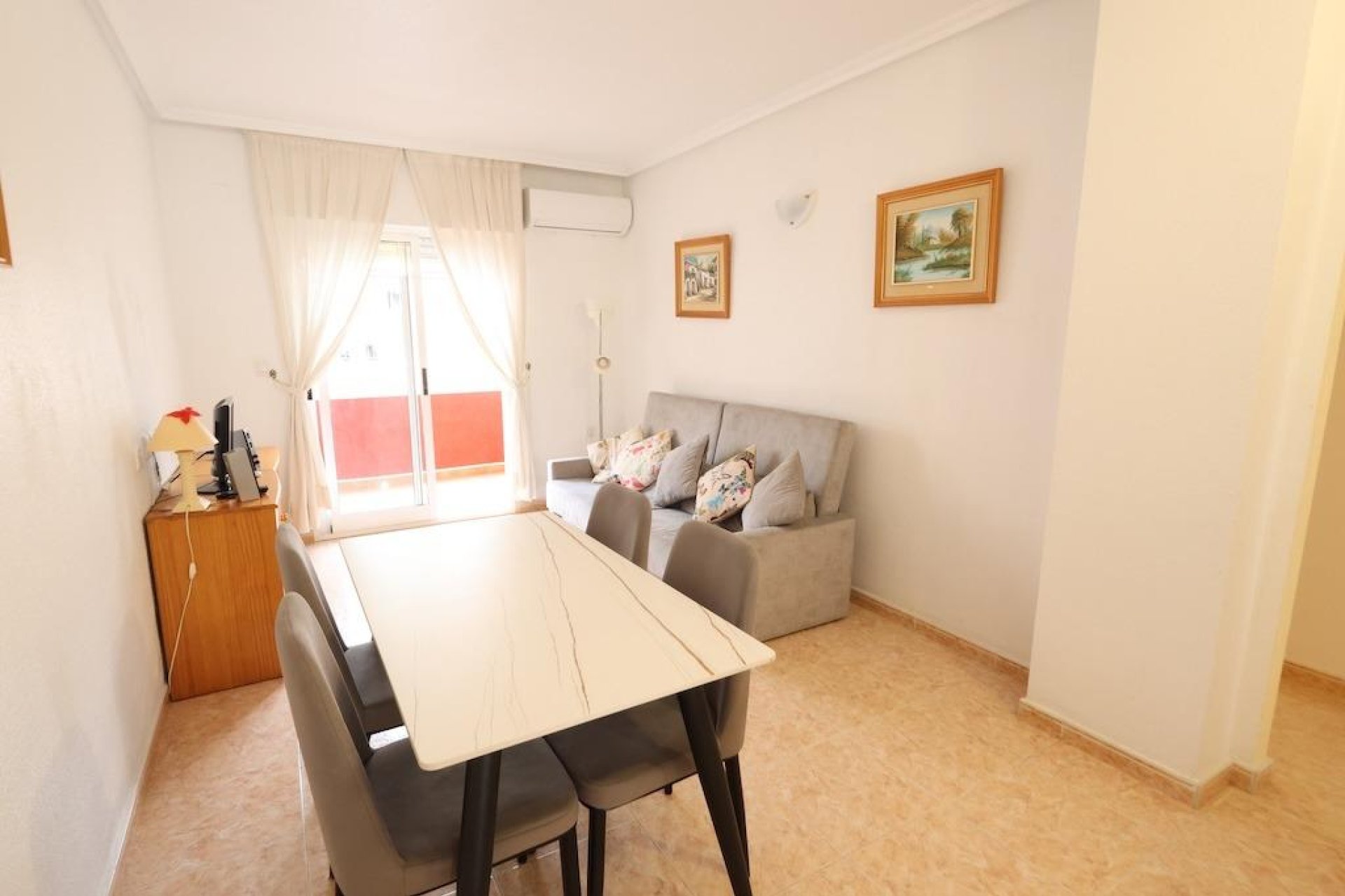 Resale - Apartment / flat - Torrevieja - Parque de las Naciones