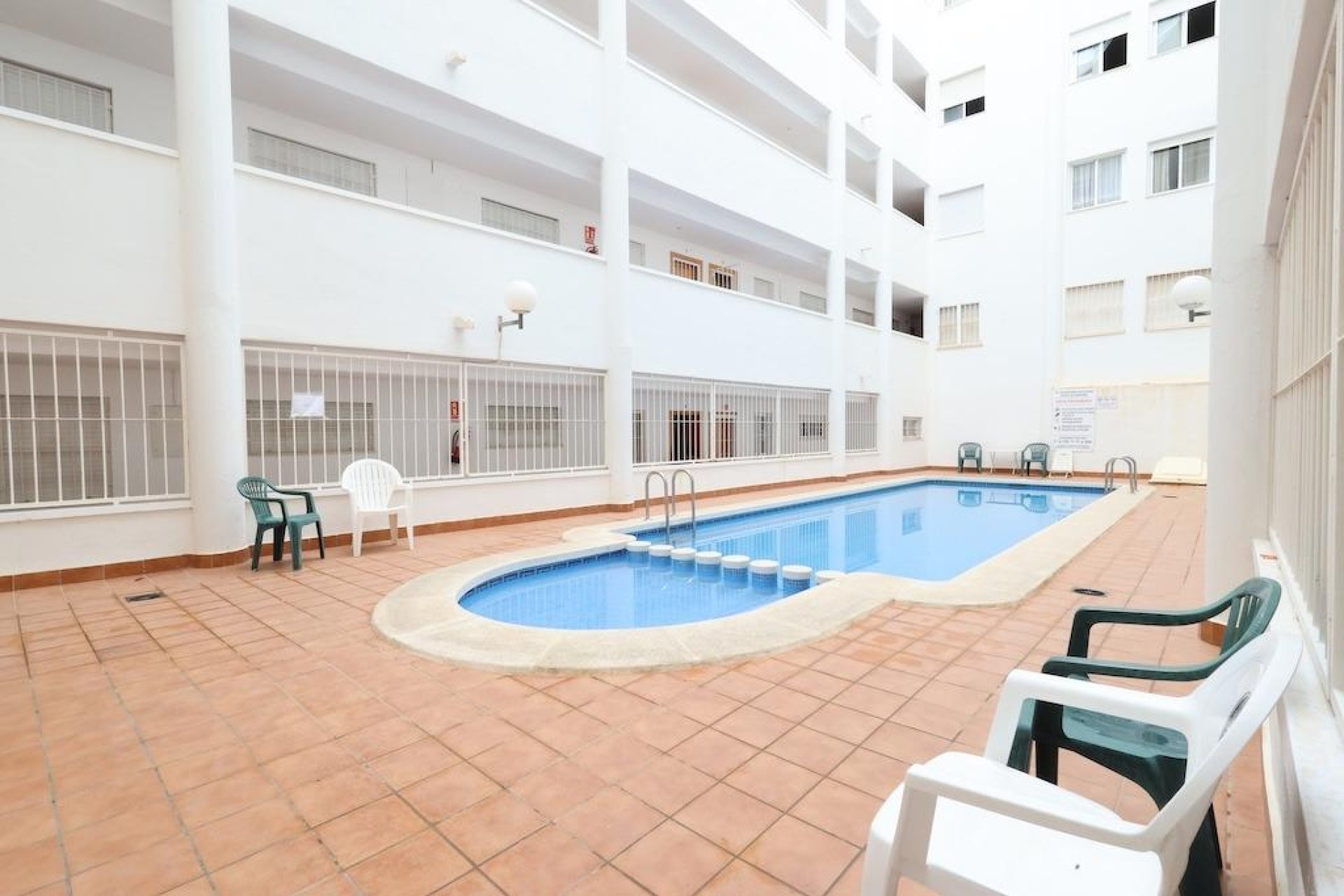 Resale - Apartment / flat - Torrevieja - Parque de las Naciones