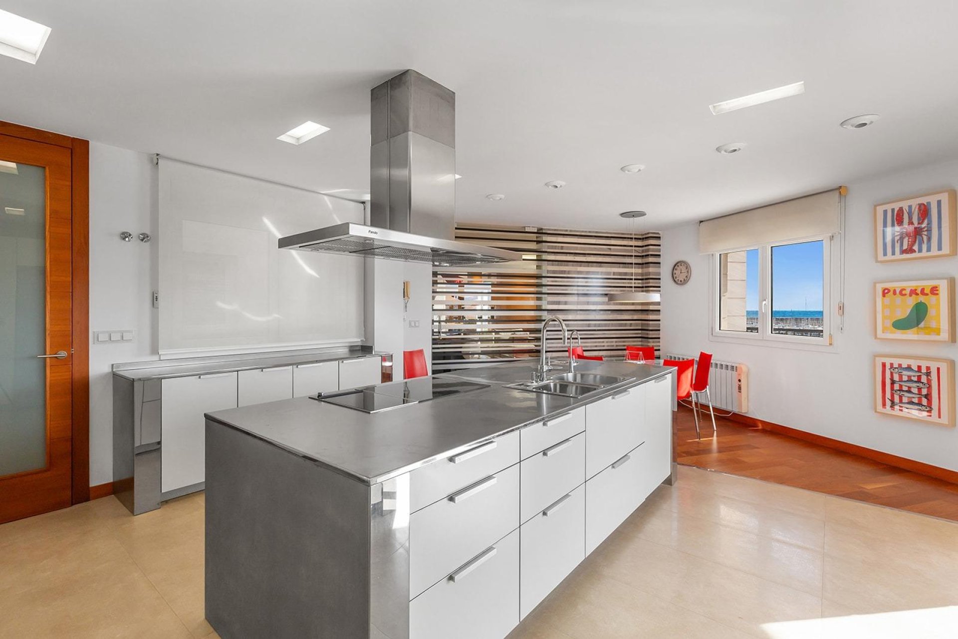 Resale - Apartment / flat - Torrevieja - Paseo maritimo