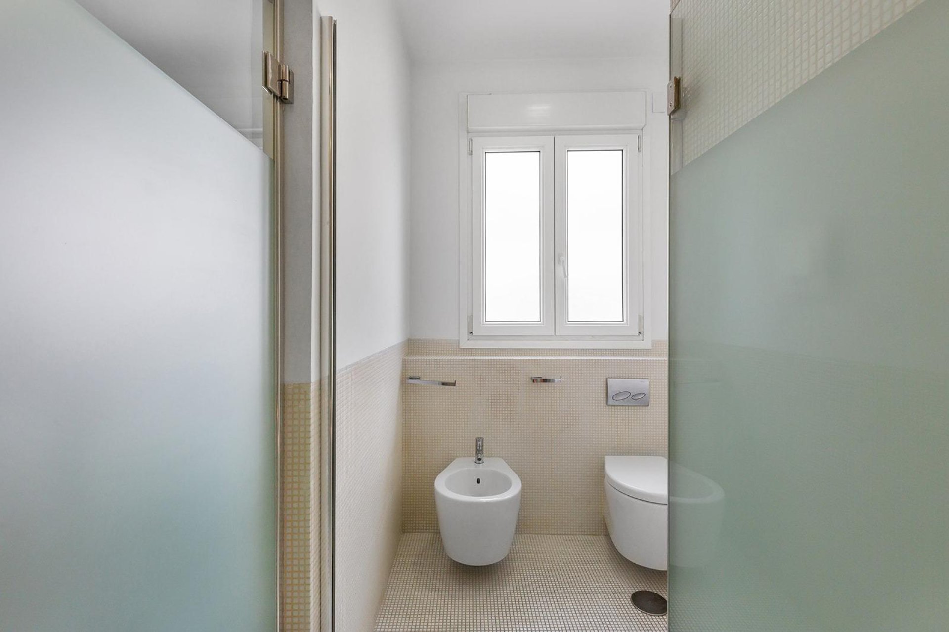 Resale - Apartment / flat - Torrevieja - Paseo maritimo