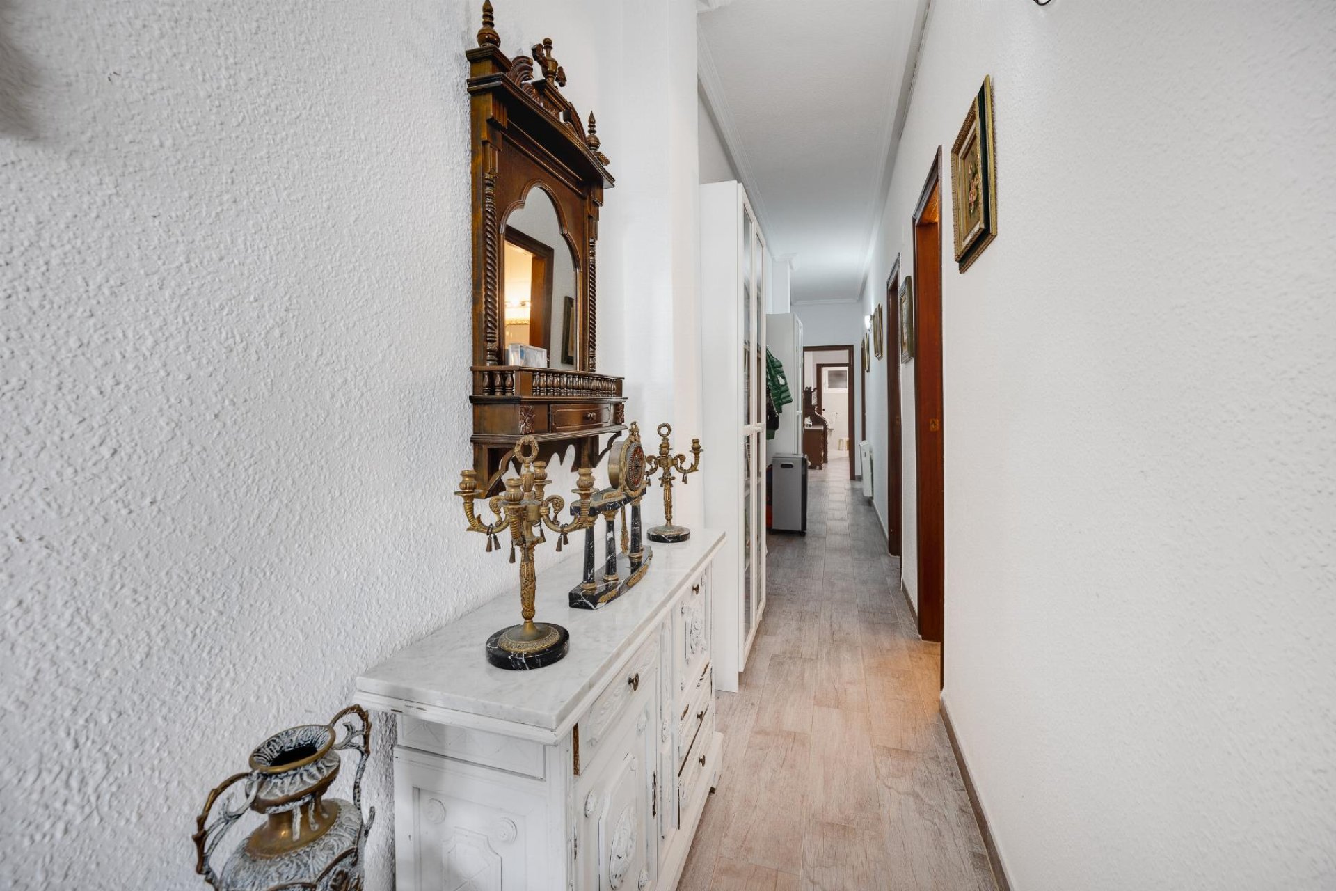 Resale - Apartment / flat - Torrevieja - Piscinas naturales