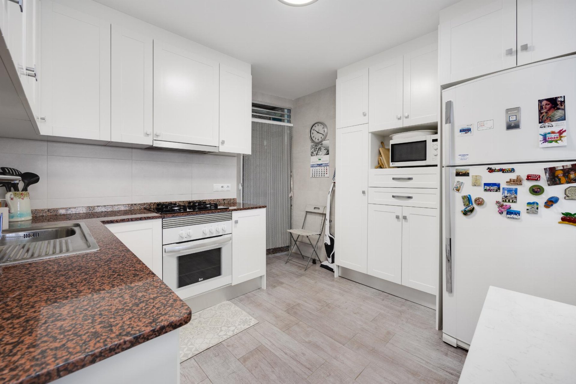 Resale - Apartment / flat - Torrevieja - Piscinas naturales